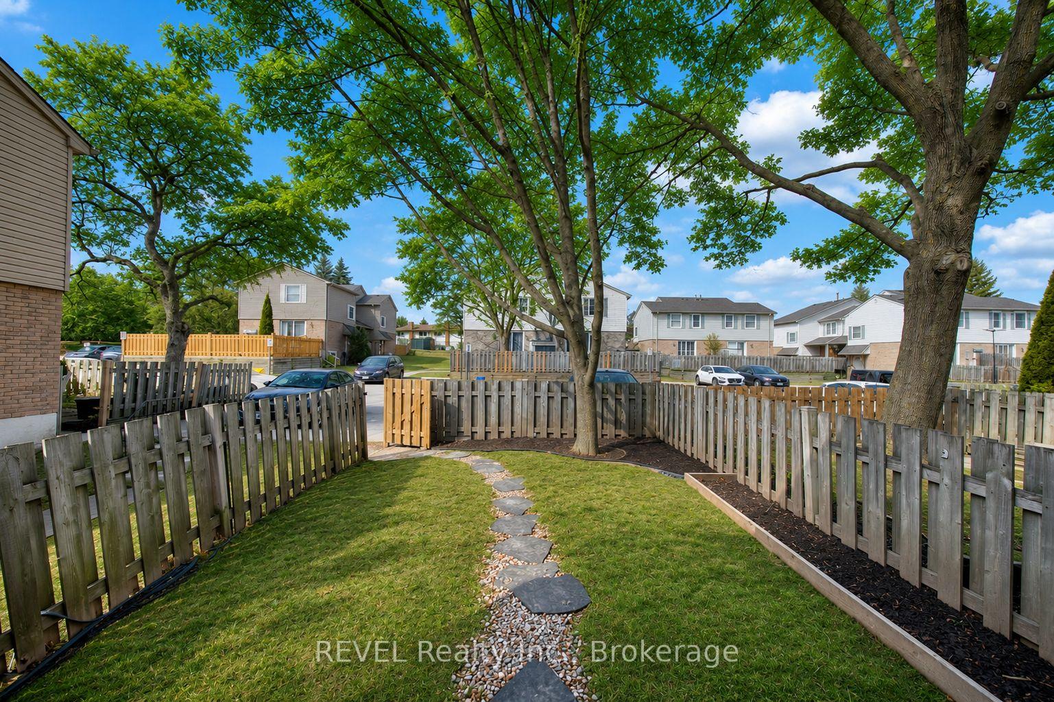 Photo 18 of Unit 43, 1300 Upper Ottawa Street, Hamilton, Quinndale — HOMEH