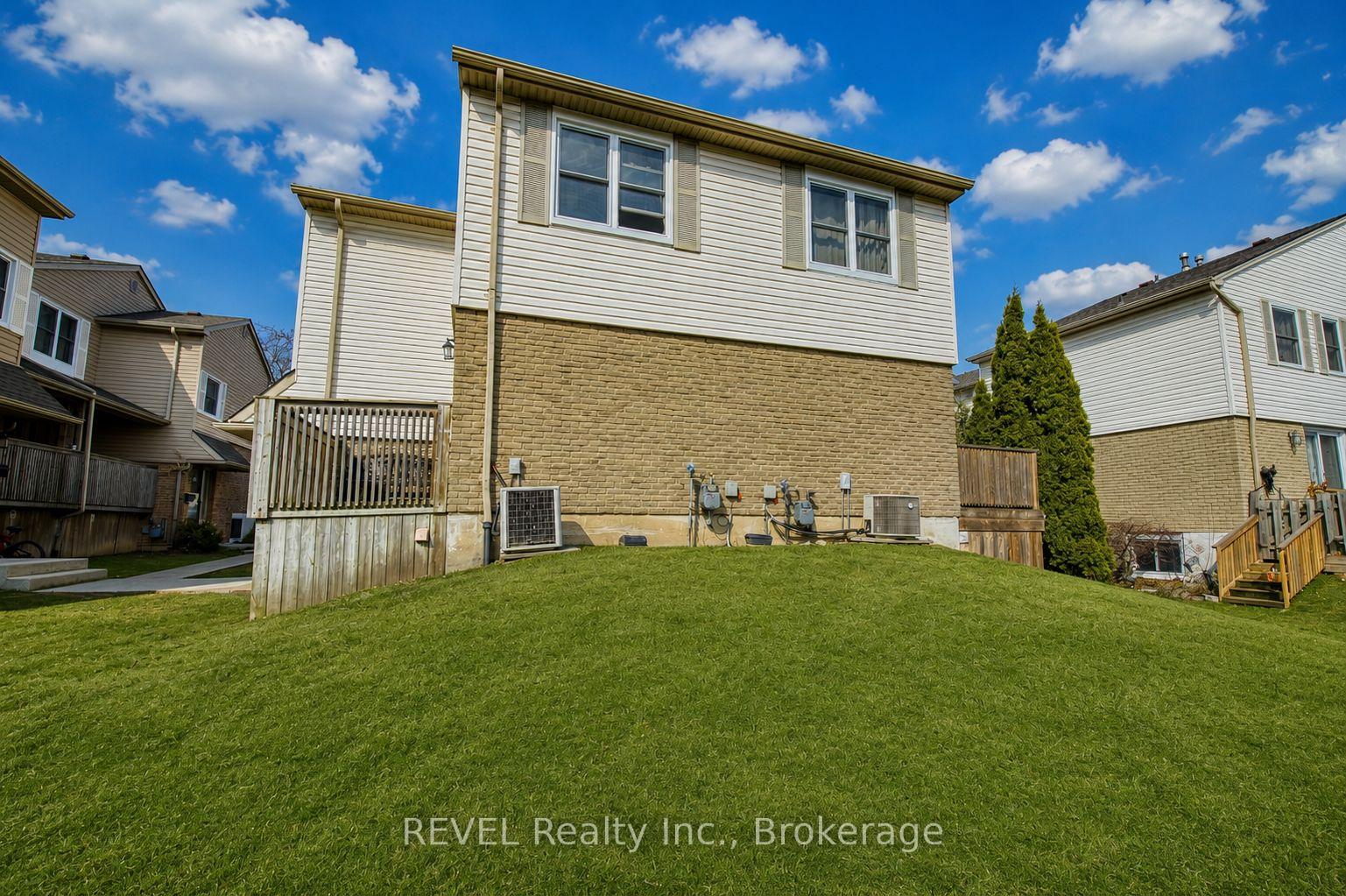 Photo 19 of Unit 43, 1300 Upper Ottawa Street, Hamilton, Quinndale — HOMEH