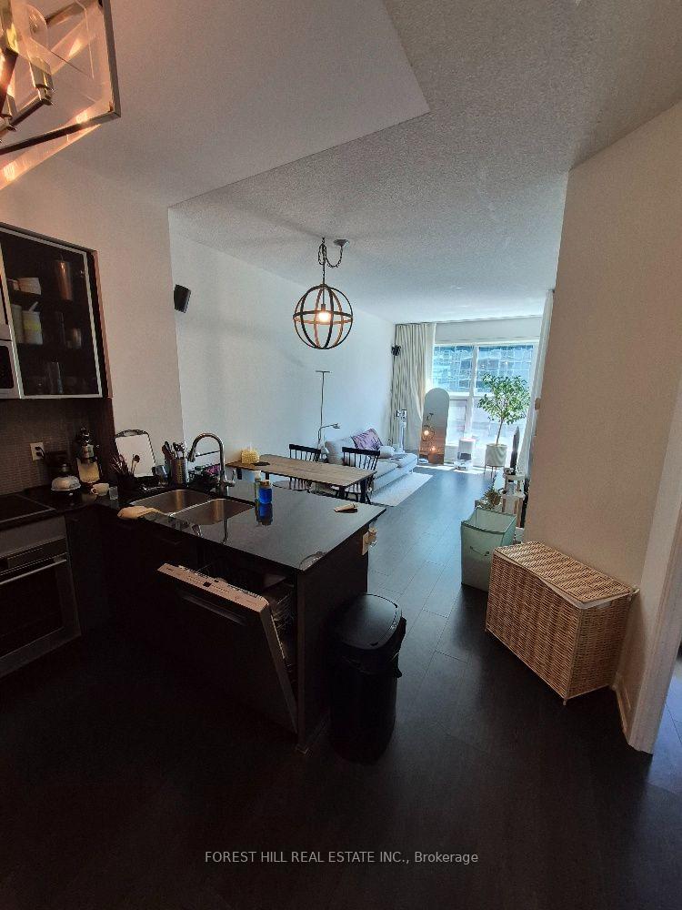 Photo 8 of Unit 110, 5162 Yonge Street, North York, Willowdale West — HOMEH