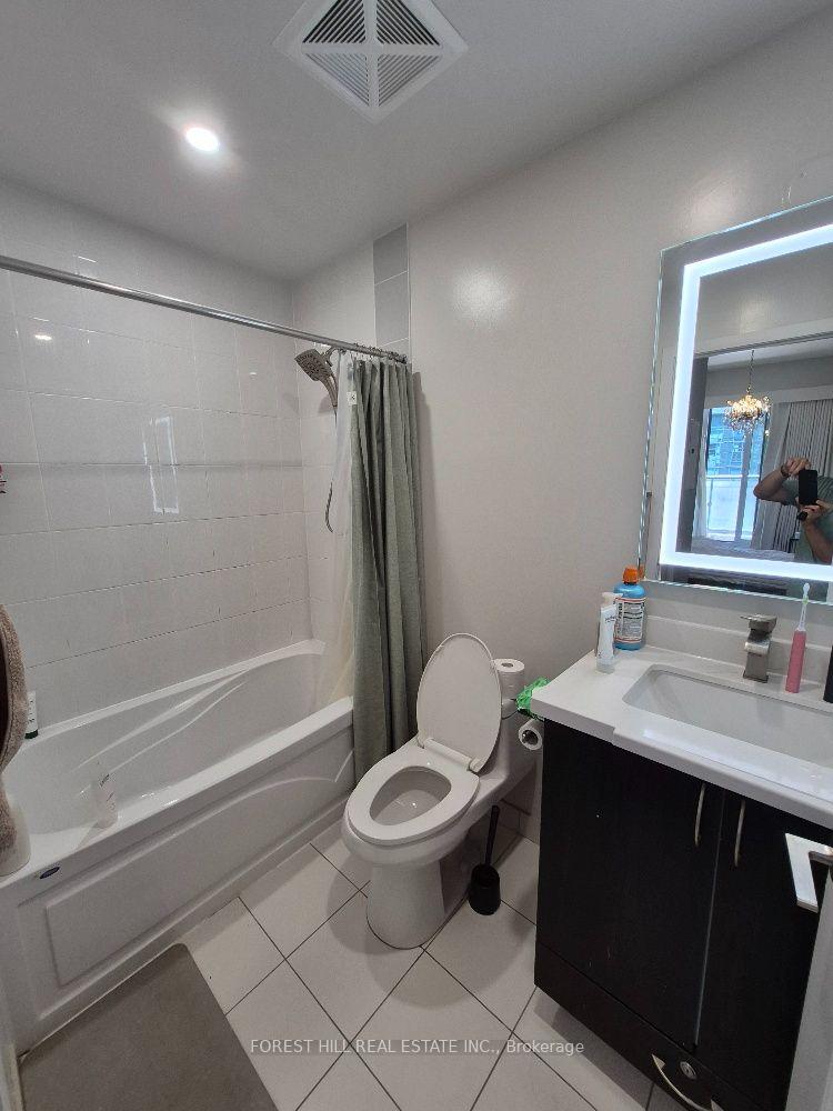 Photo 10 of Unit 110, 5162 Yonge Street, North York, Willowdale West — HOMEH