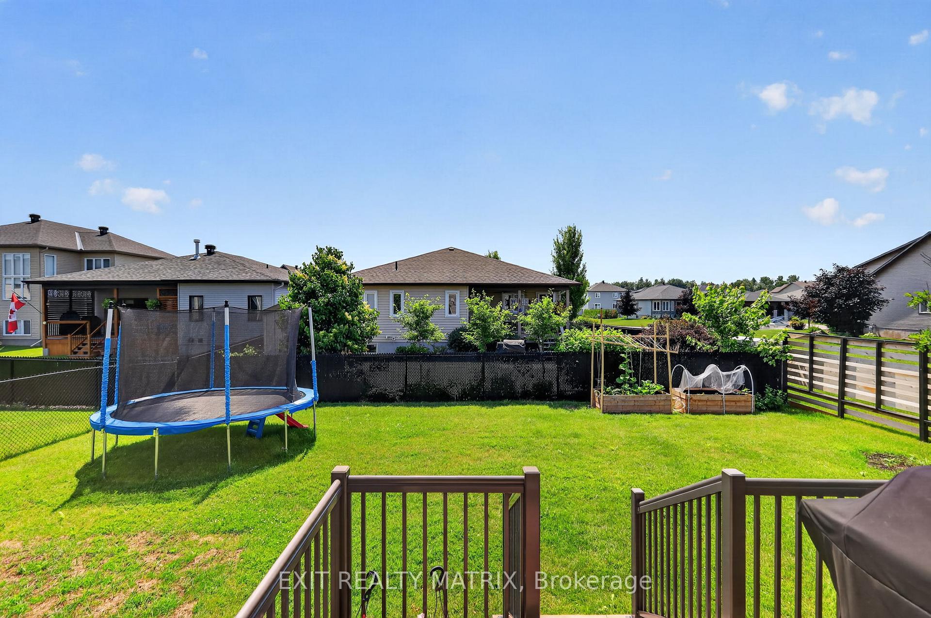 Photo 40 of 620 Parkview Terrace, Russell, Village of Russell — HOMEH