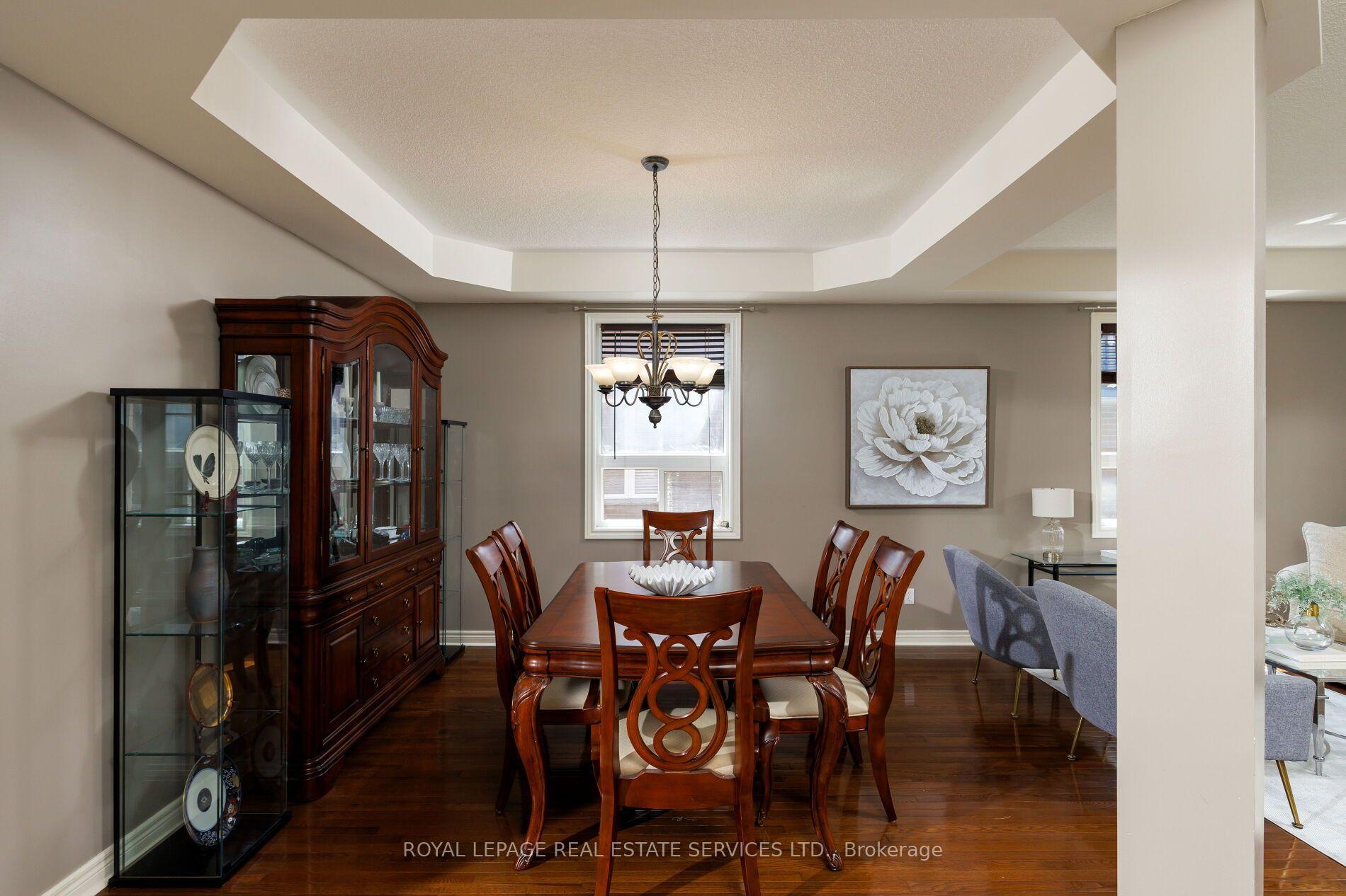Photo 8 of 2190 Kingsridge Drive, Oakville, Westmount — HOMEH