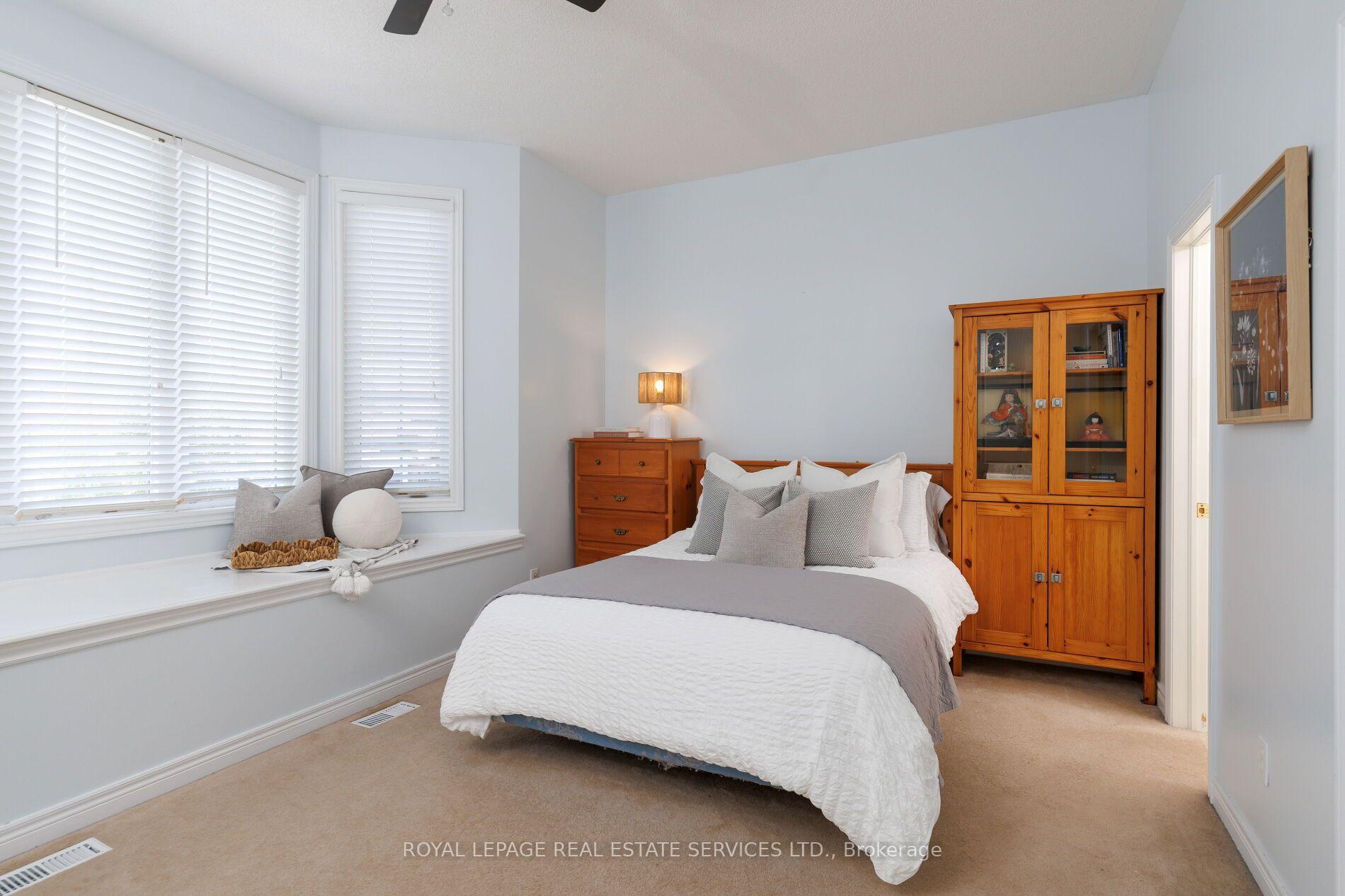 Photo 20 of 2190 Kingsridge Drive, Oakville, Westmount — HOMEH