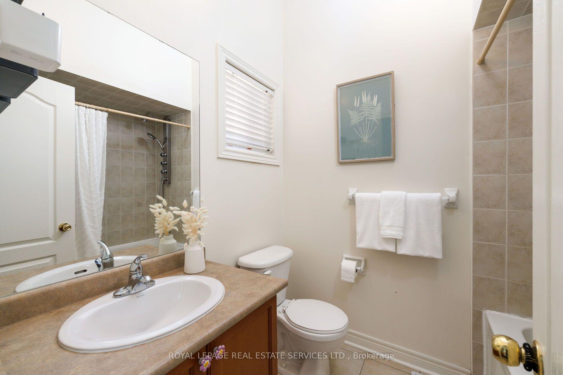 Photo 21 of 2190 Kingsridge Drive, Oakville, Westmount — HOMEH