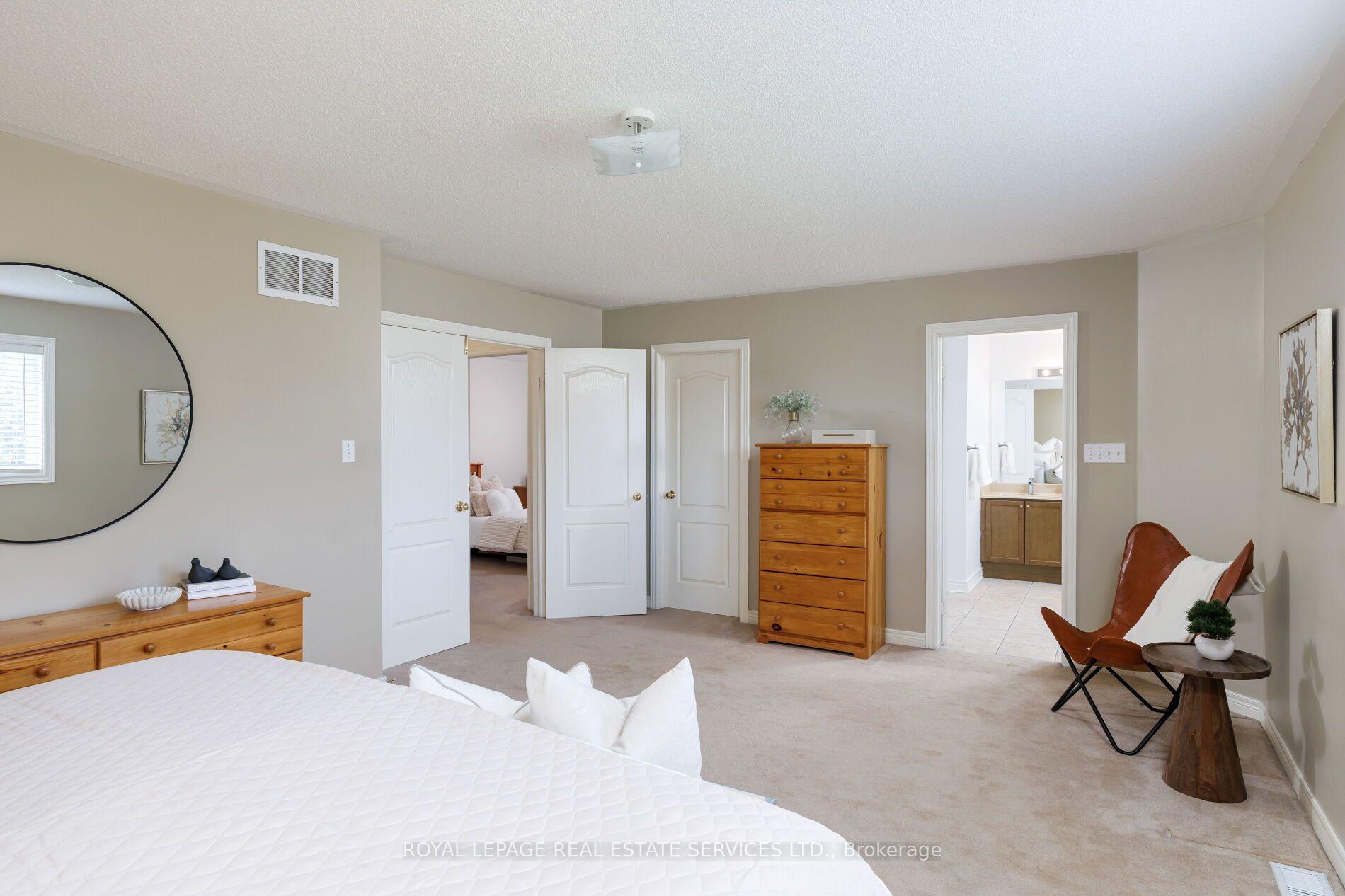 Photo 25 of 2190 Kingsridge Drive, Oakville, Westmount — HOMEH