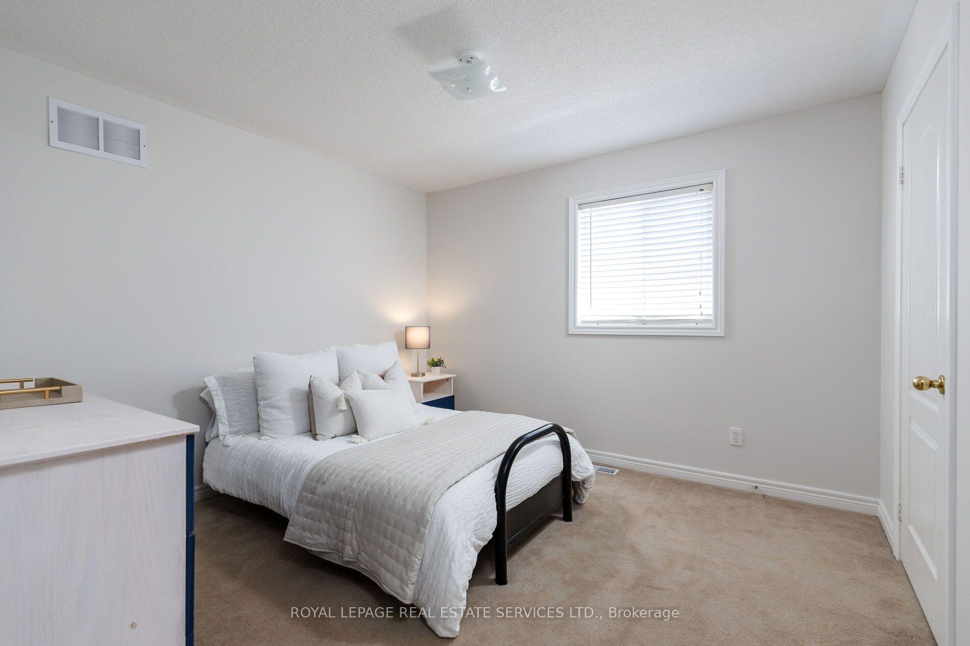Photo 29 of 2190 Kingsridge Drive, Oakville, Westmount — HOMEH
