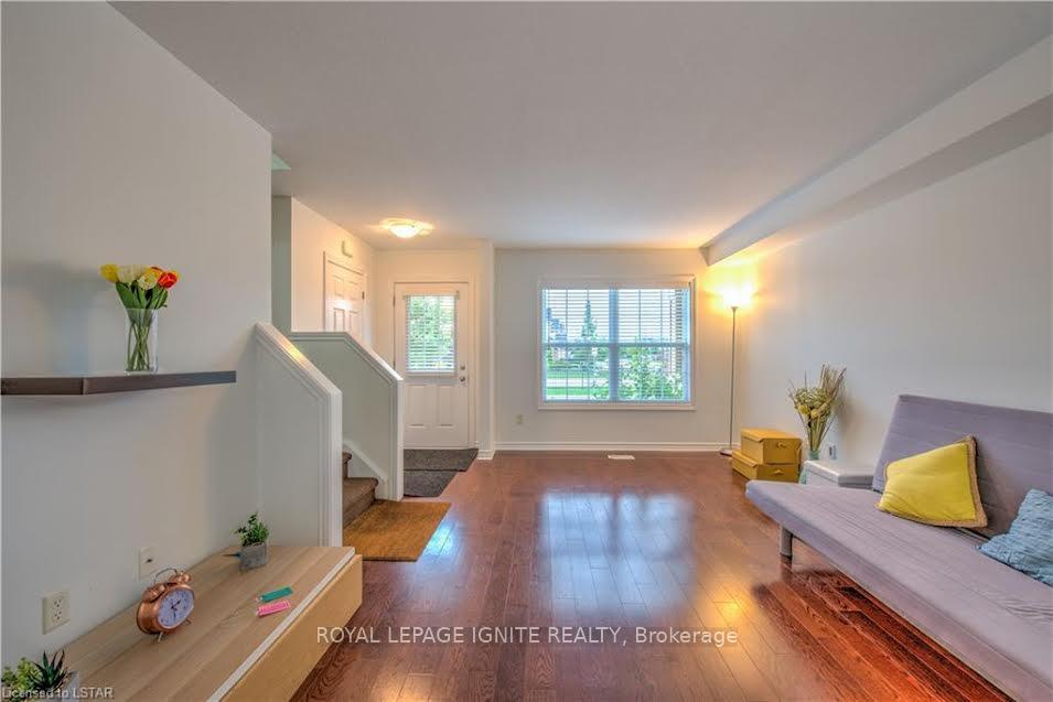 Photo 9 of Unit 240, 3320 Meadowgate Boulevard, London, South U — HOMEH