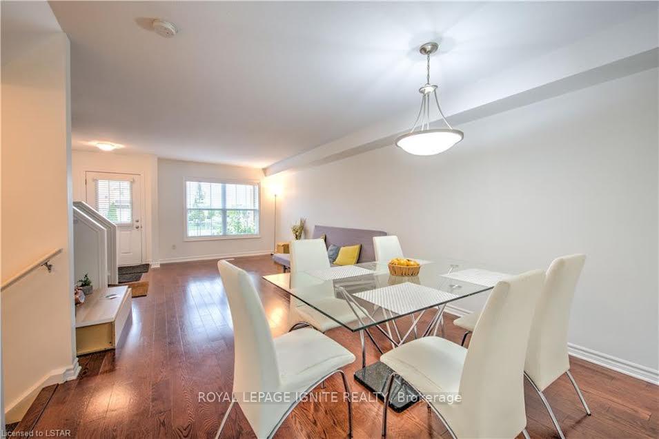Photo 11 of Unit 240, 3320 Meadowgate Boulevard, London, South U — HOMEH