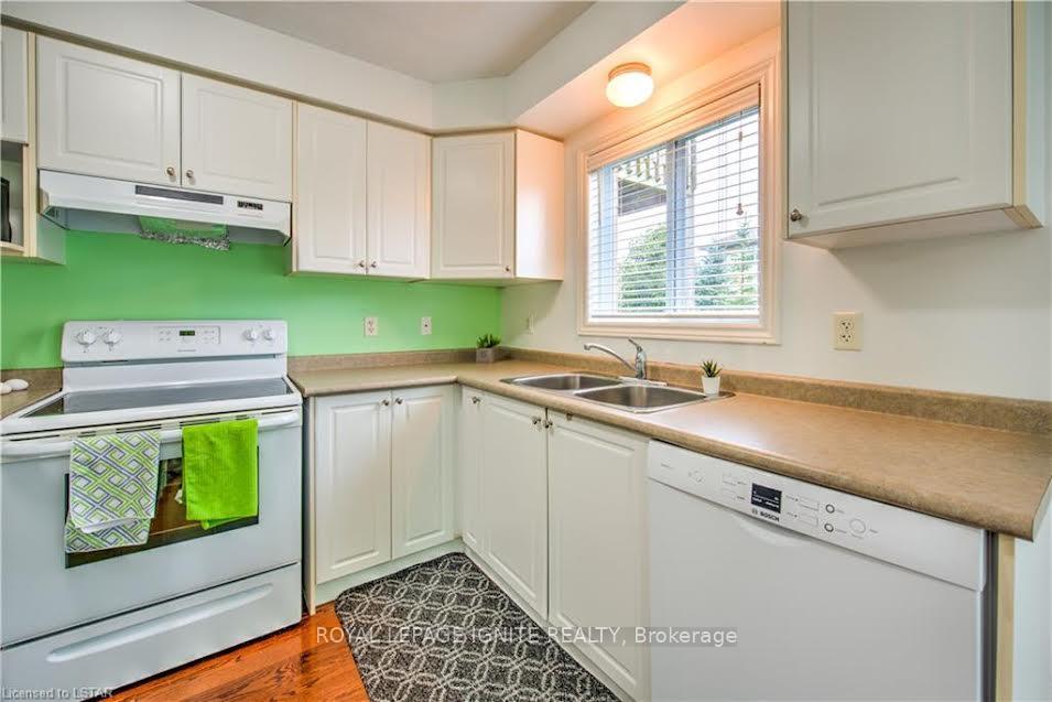 Photo 15 of Unit 240, 3320 Meadowgate Boulevard, London, South U — HOMEH
