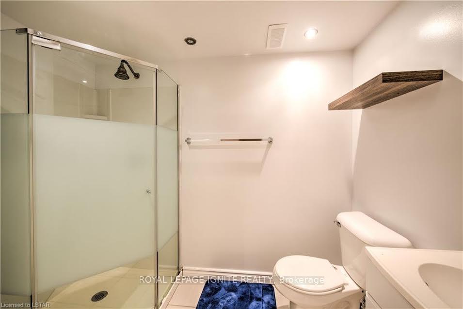 Photo 24 of Unit 240, 3320 Meadowgate Boulevard, London, South U — HOMEH