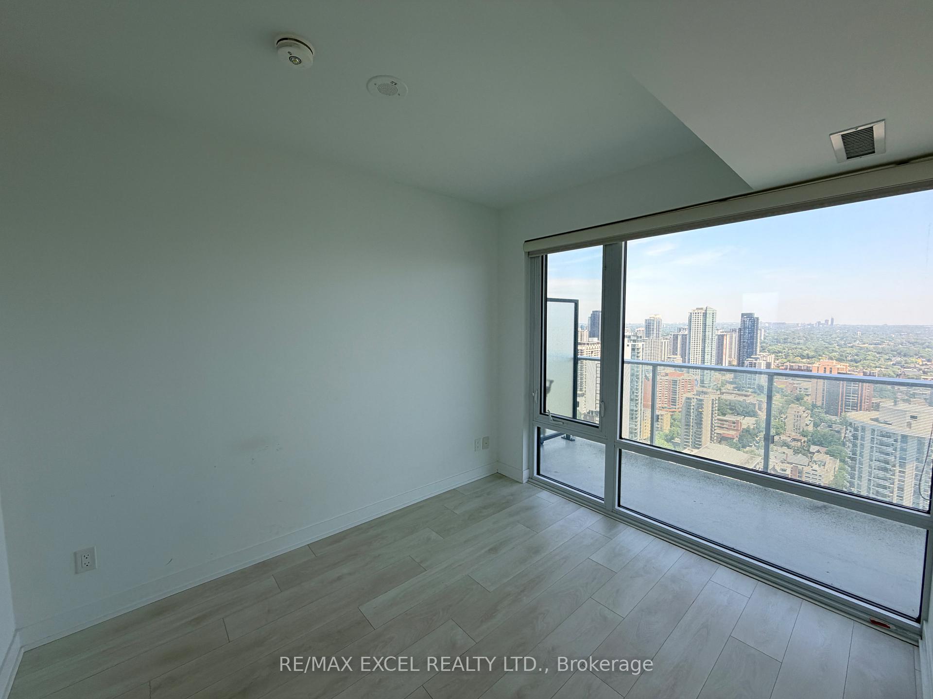 Photo 4 of Unit 3506, 501 Yonge Street, Toronto, Church-Yonge Corridor — HOMEH