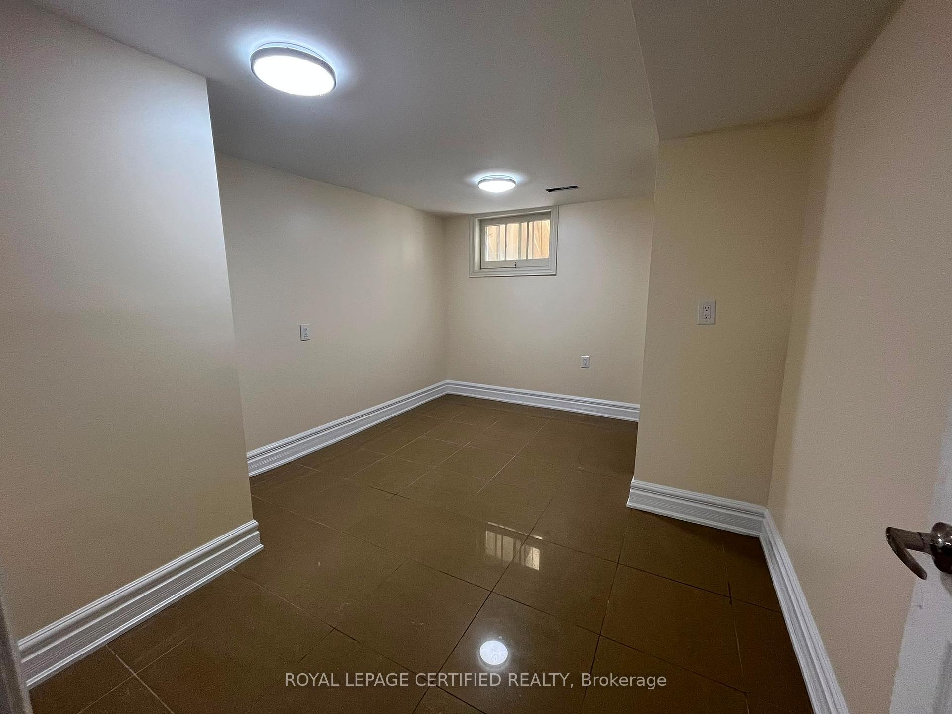 Photo 5 of Unit Bsmt, 784 Stone Church Road E, Hamilton, Eleanor — HOMEH