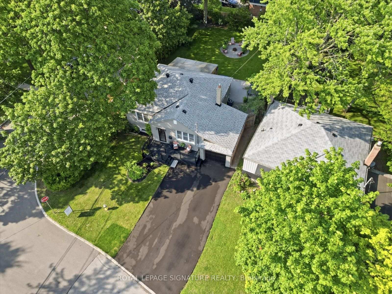 Photo 4 of 24 Latham Avenue, Scarborough, Birchcliffe-Cliffside — HOMEH