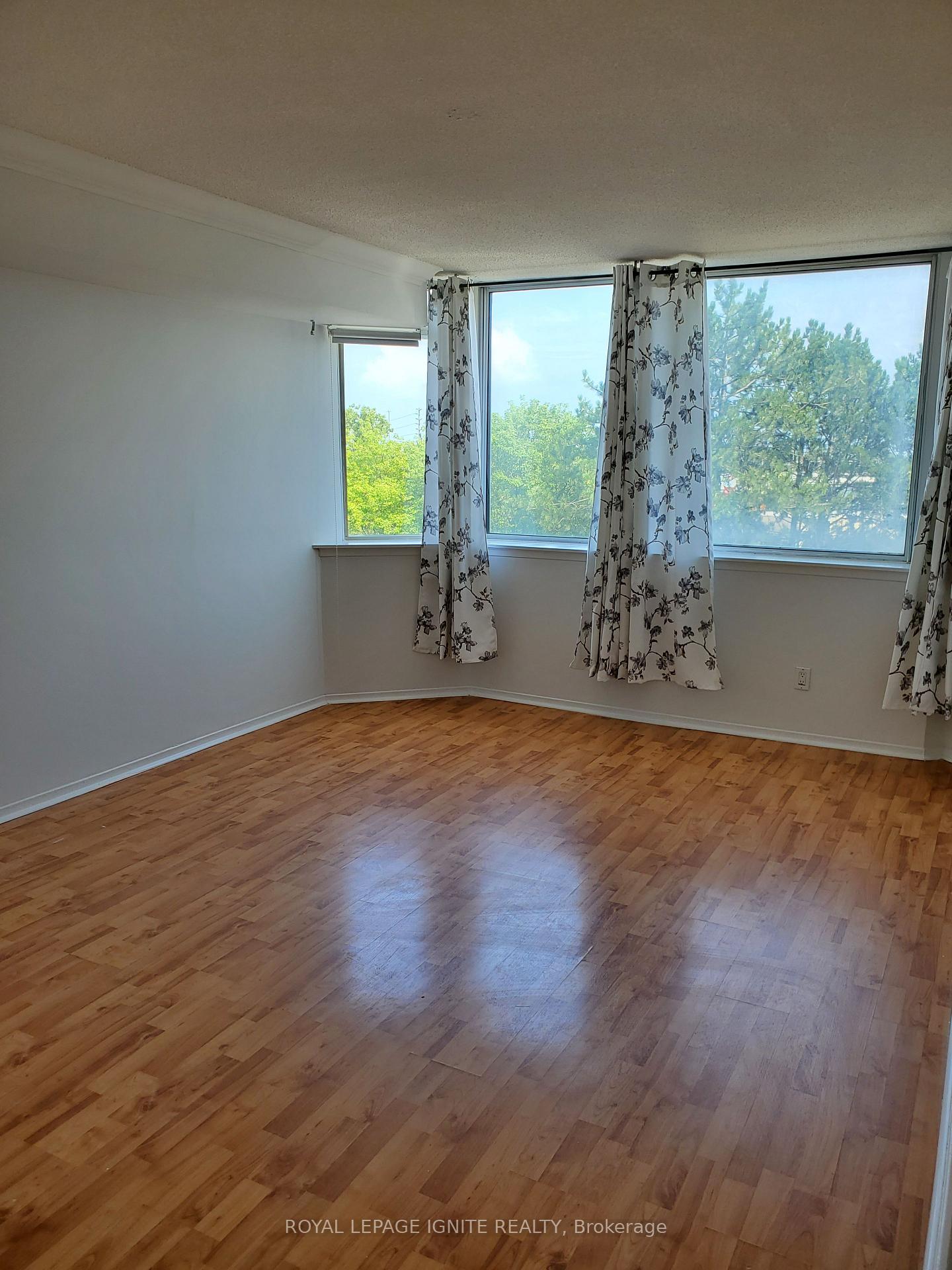 Photo 18 of Unit 324, 11753 Sheppard Avenue E, Scarborough, Rouge — HOMEH
