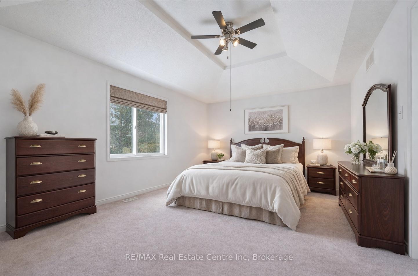 Photo 10 of 19 Merganser Drive, Guelph, Kortright Hills — HOMEH