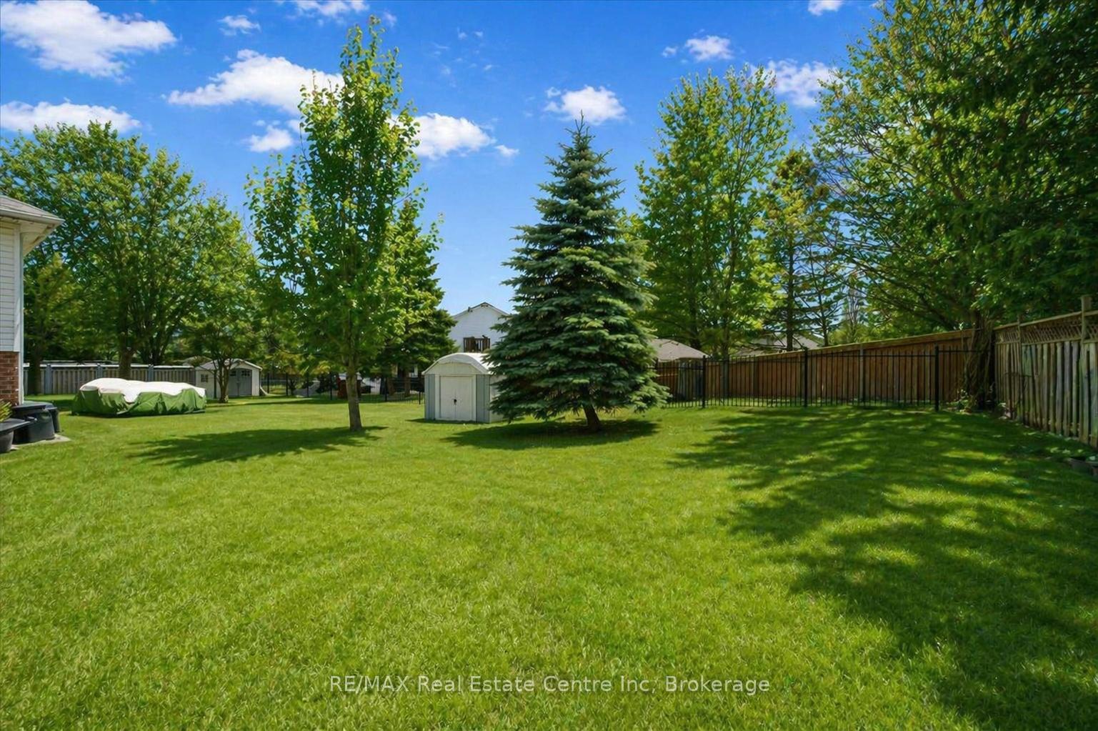 Photo 21 of 19 Merganser Drive, Guelph, Kortright Hills — HOMEH