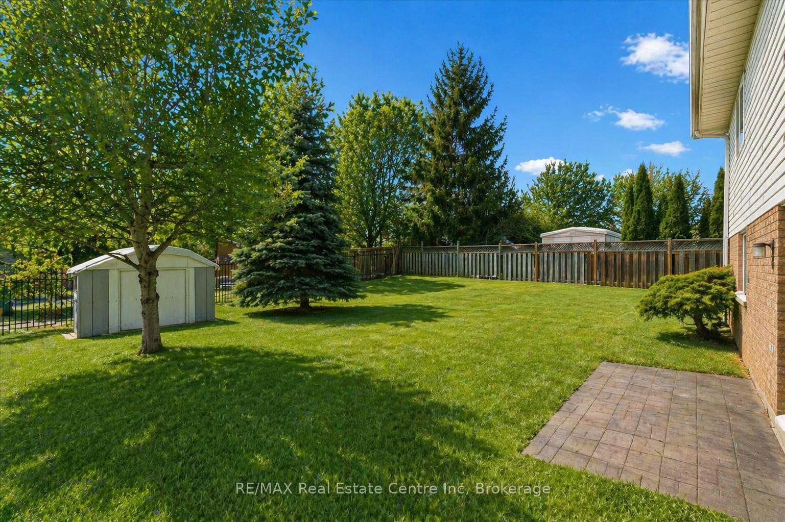 Photo 22 of 19 Merganser Drive, Guelph, Kortright Hills — HOMEH