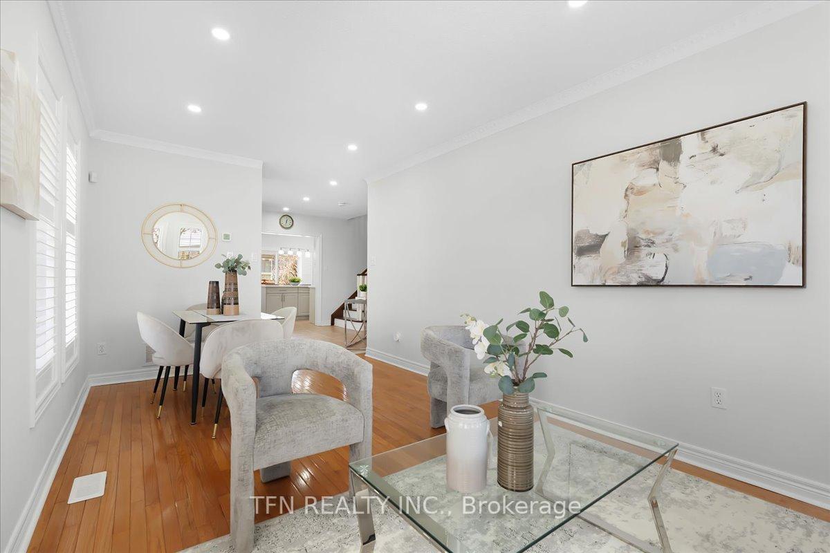 Photo 13 of 70 Sewells Lane, Brampton, Fletcher's Meadow — HOMEH