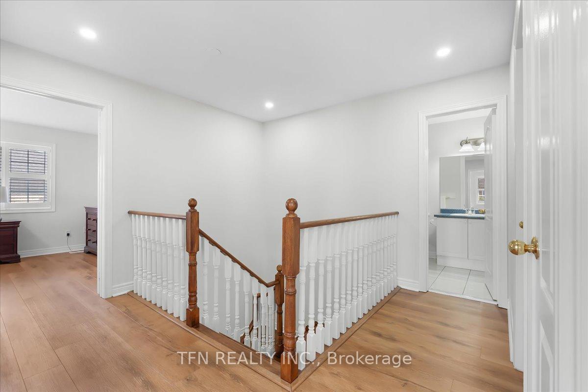 Photo 18 of 70 Sewells Lane, Brampton, Fletcher's Meadow — HOMEH