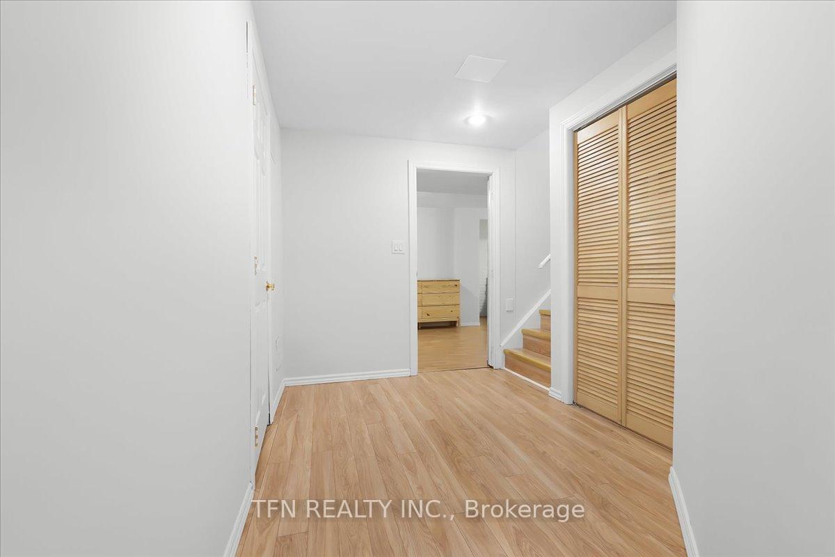 Photo 30 of 70 Sewells Lane, Brampton, Fletcher's Meadow — HOMEH