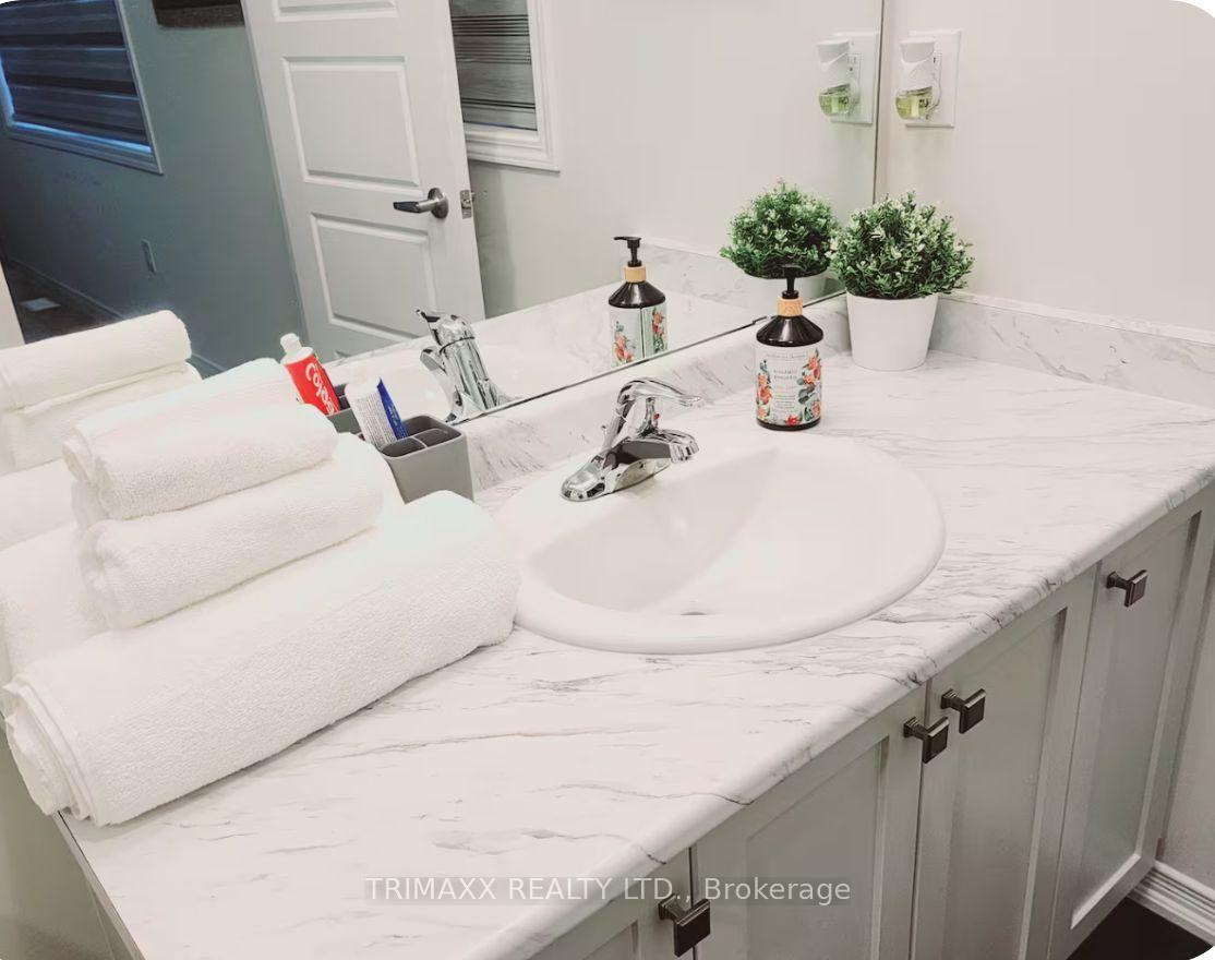 Photo 17 of 63 Alexandra Drive, Thorold, Hurricane/Merrittville — HOMEH
