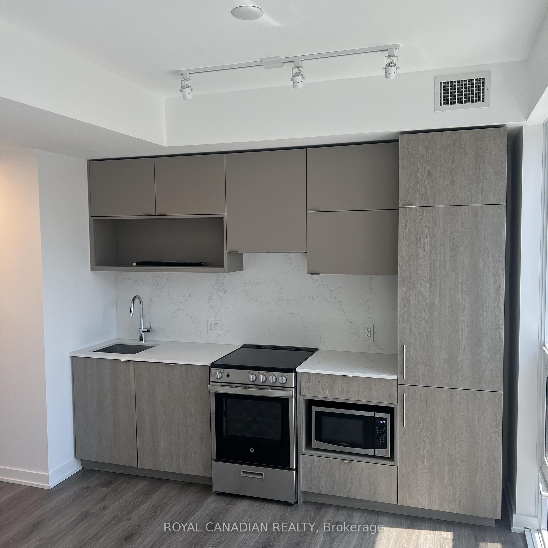 Photo 3 of Unit 609, 100 Queen Street E, Toronto, Church-Yonge Corridor — HOMEH