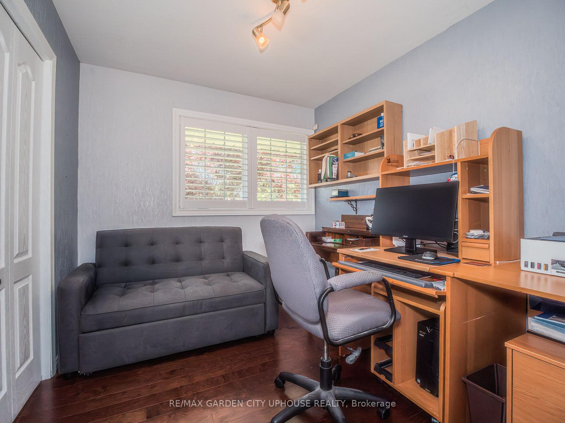 Photo 11 of 2 Croydon Drive, St. Catharines, Lakeshore — HOMEH