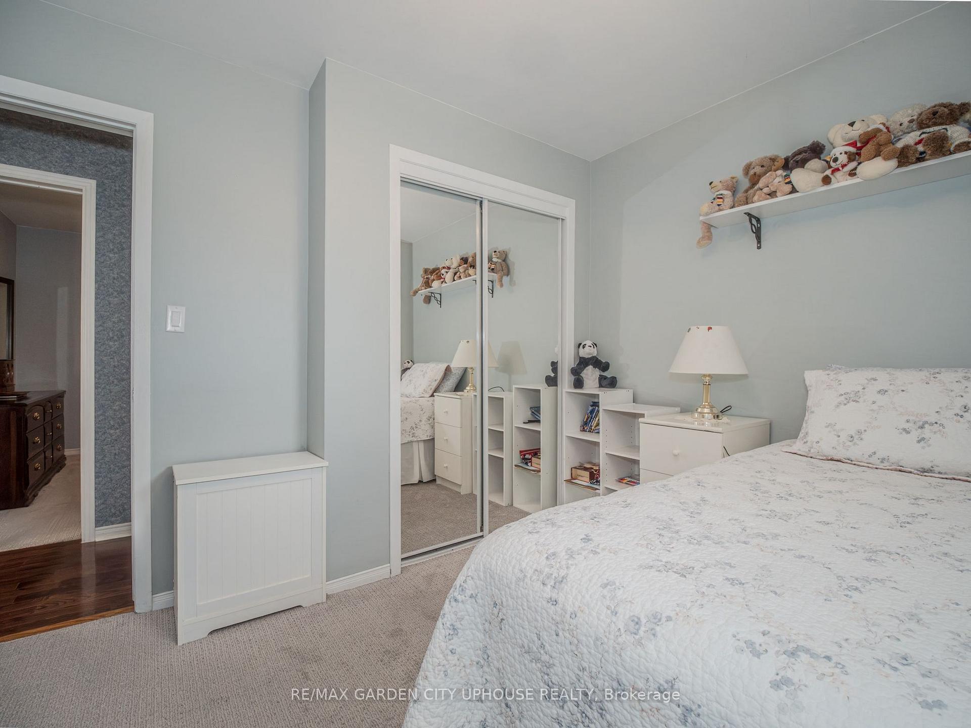 Photo 14 of 2 Croydon Drive, St. Catharines, Lakeshore — HOMEH