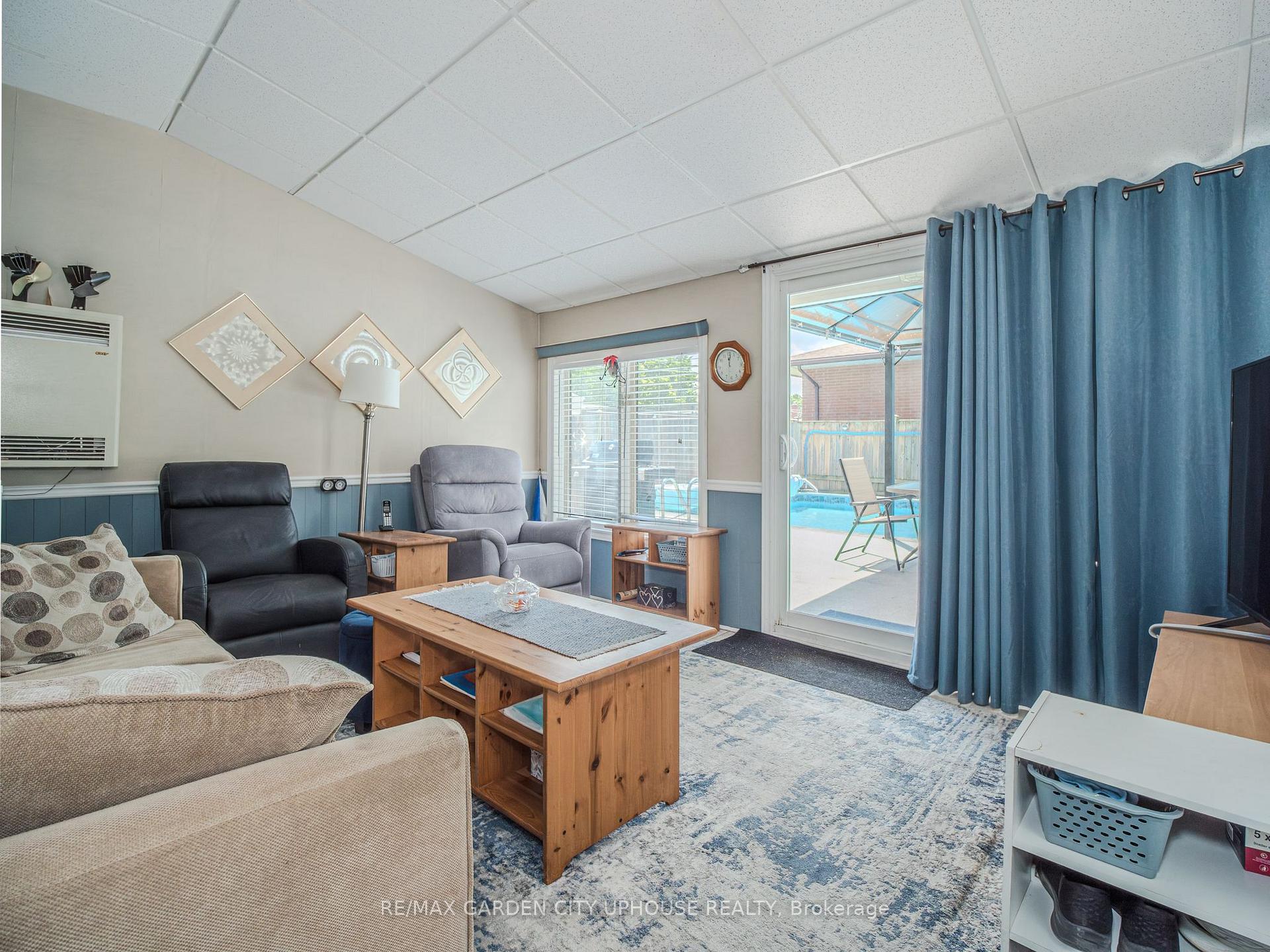 Photo 18 of 2 Croydon Drive, St. Catharines, Lakeshore — HOMEH