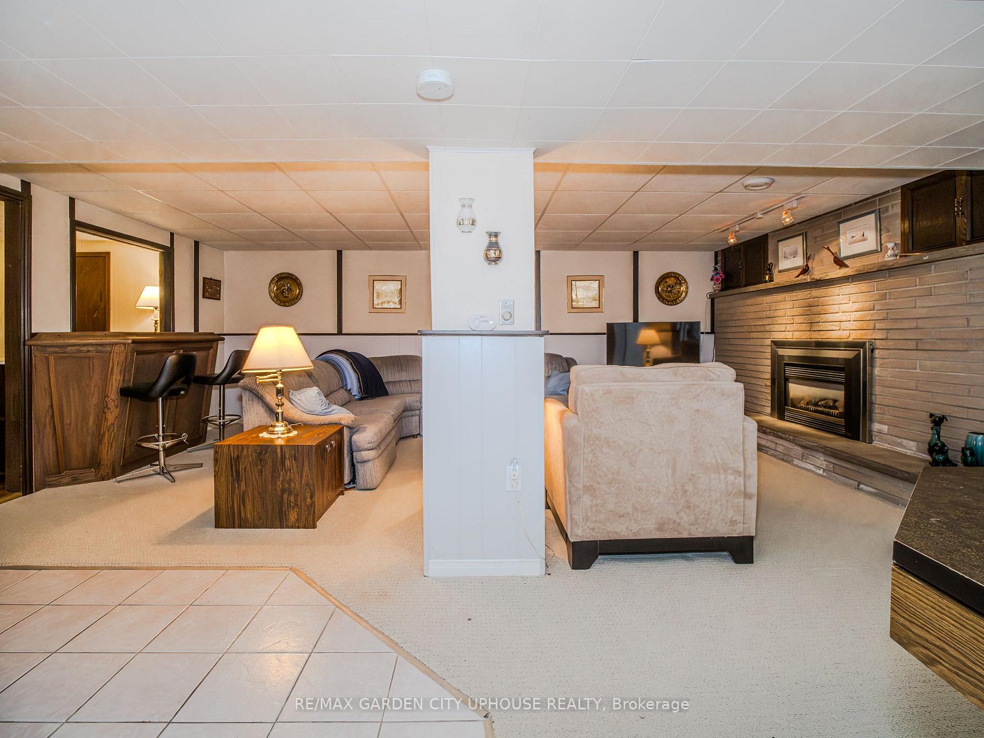 Photo 21 of 2 Croydon Drive, St. Catharines, Lakeshore — HOMEH
