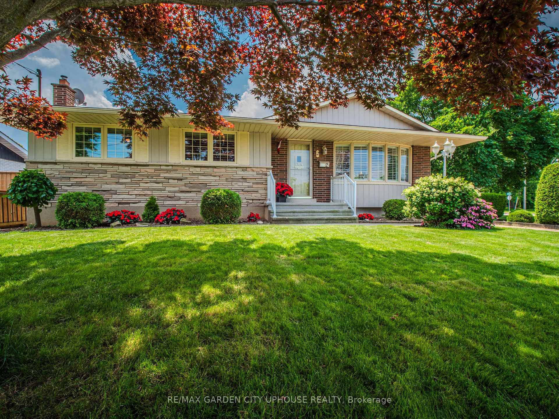 Photo 25 of 2 Croydon Drive, St. Catharines, Lakeshore — HOMEH