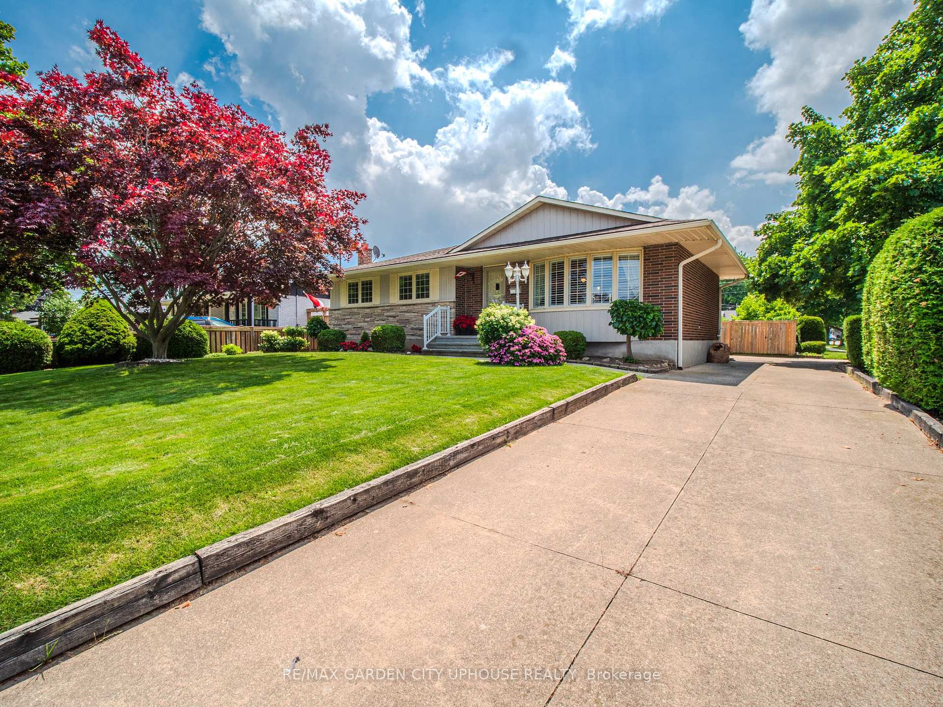 Photo 26 of 2 Croydon Drive, St. Catharines, Lakeshore — HOMEH