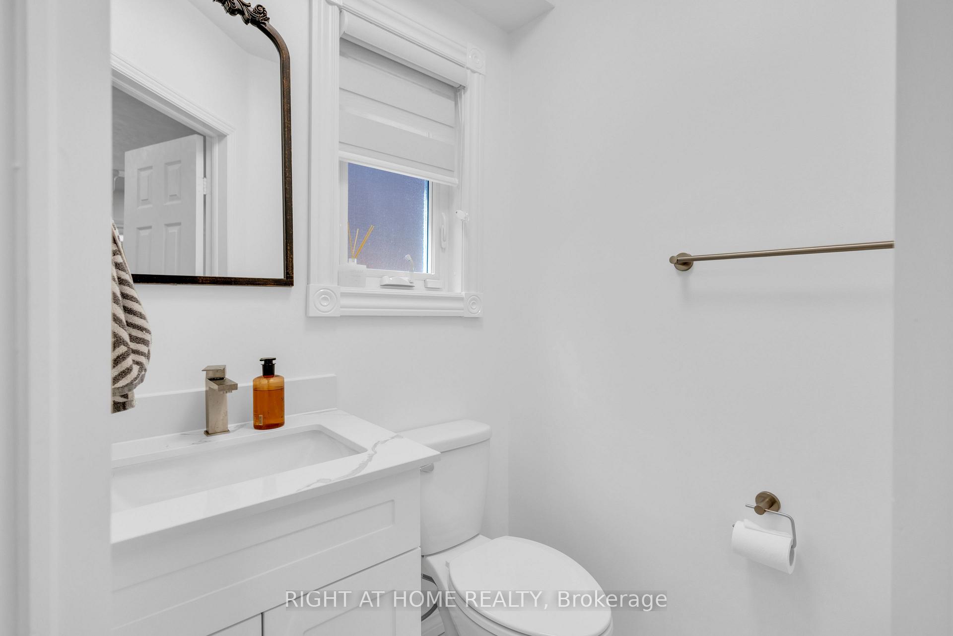 Photo 13 of 2029 Westmount Drive, Oakville, Westmount — HOMEH