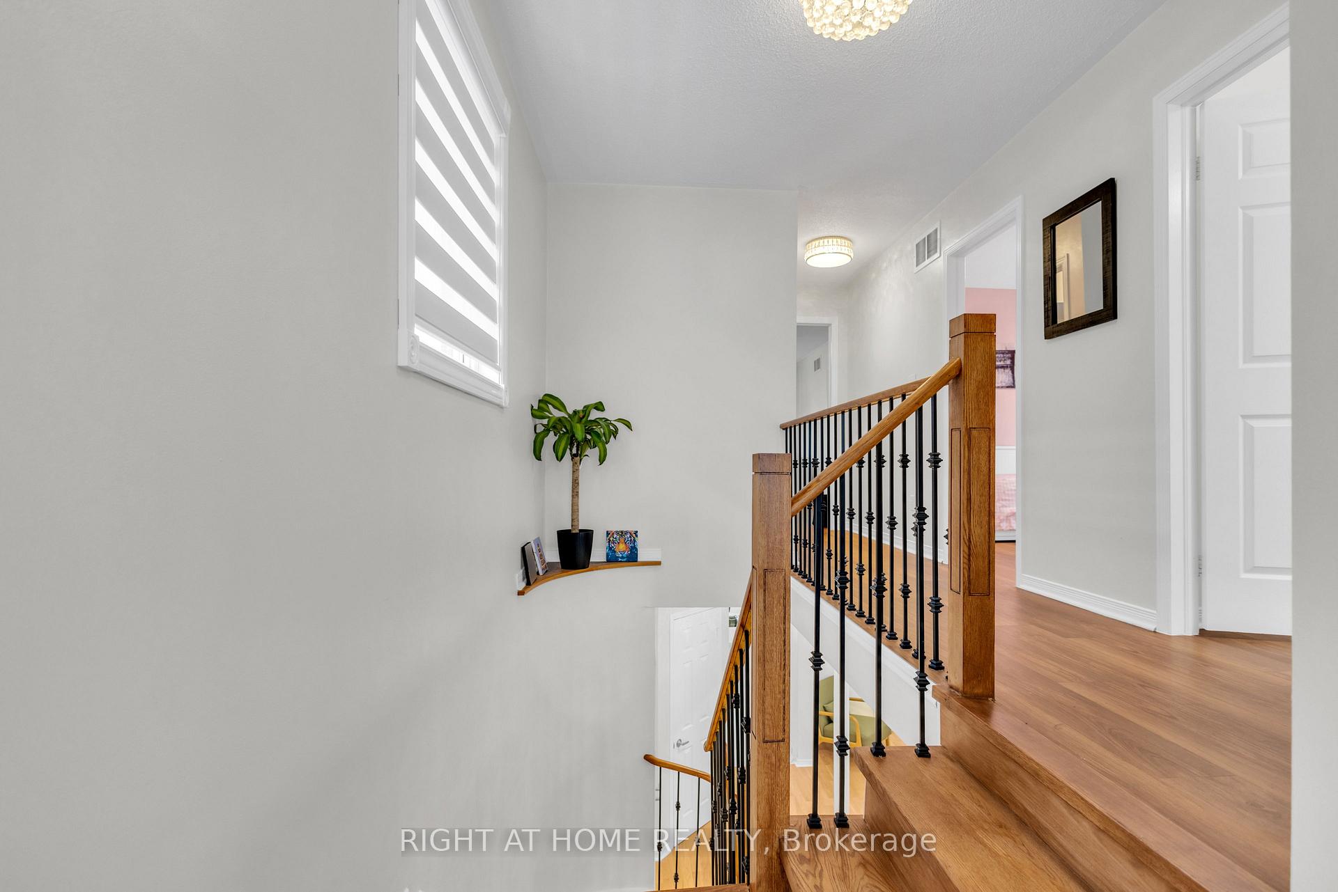 Photo 15 of 2029 Westmount Drive, Oakville, Westmount — HOMEH