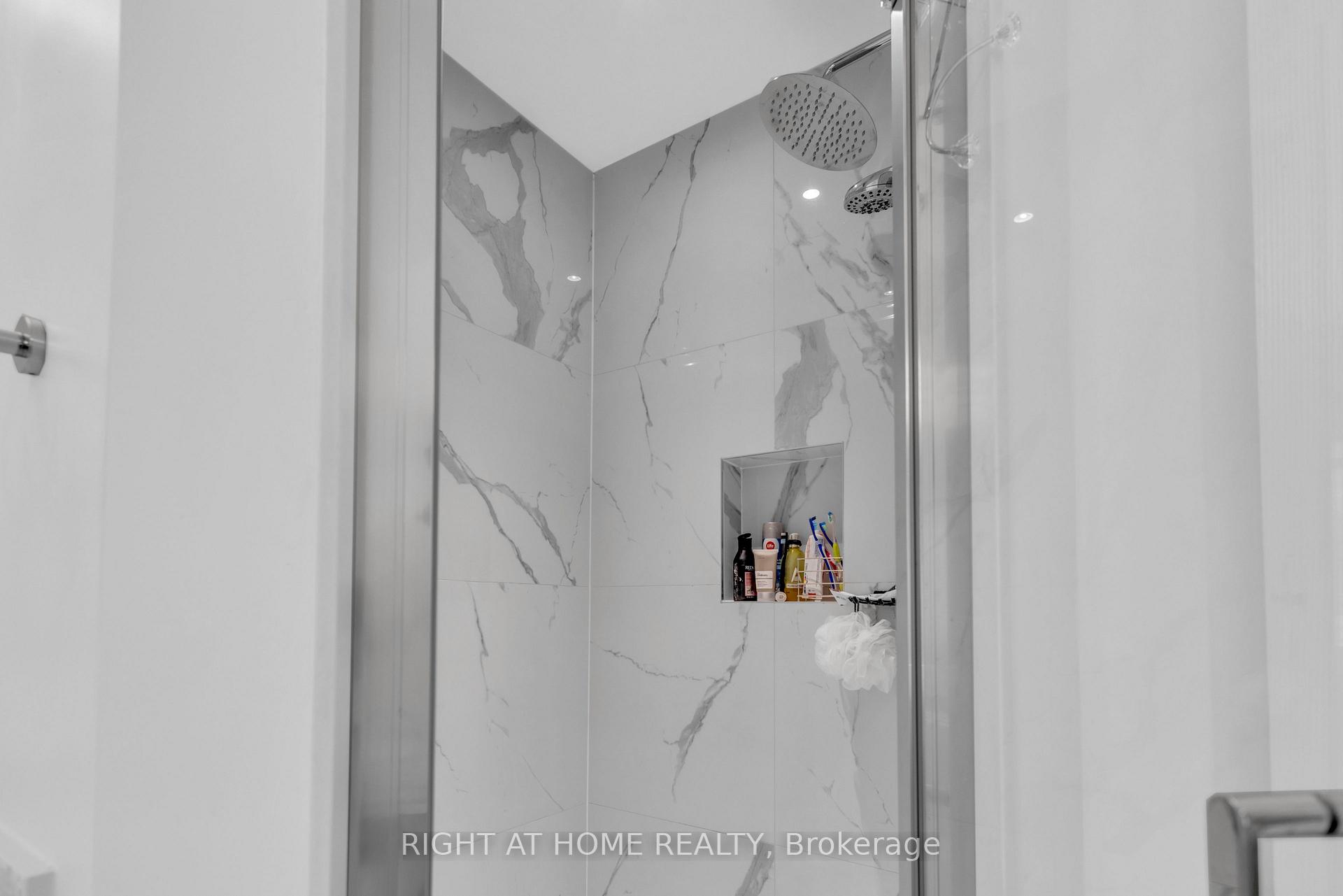 Photo 21 of 2029 Westmount Drive, Oakville, Westmount — HOMEH