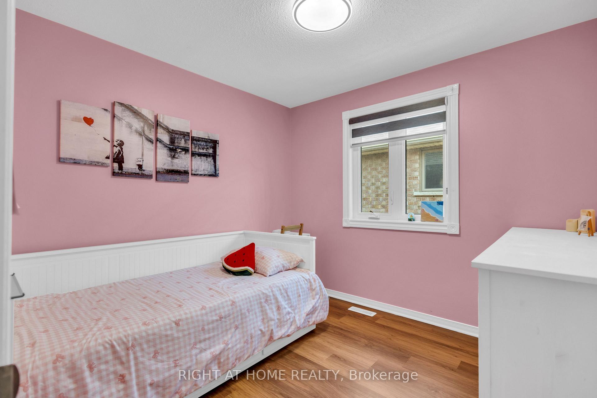 Photo 23 of 2029 Westmount Drive, Oakville, Westmount — HOMEH