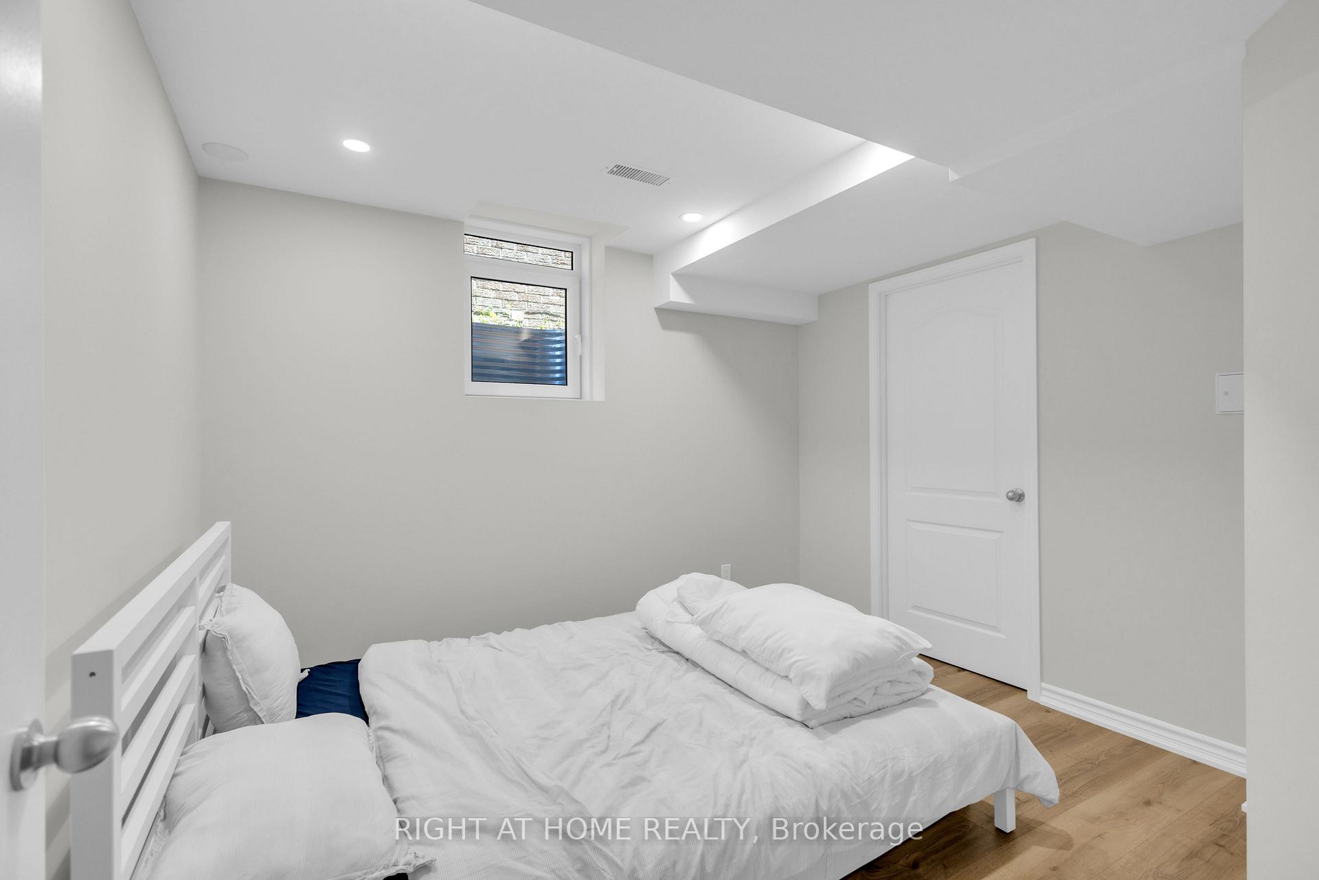 Photo 27 of 2029 Westmount Drive, Oakville, Westmount — HOMEH