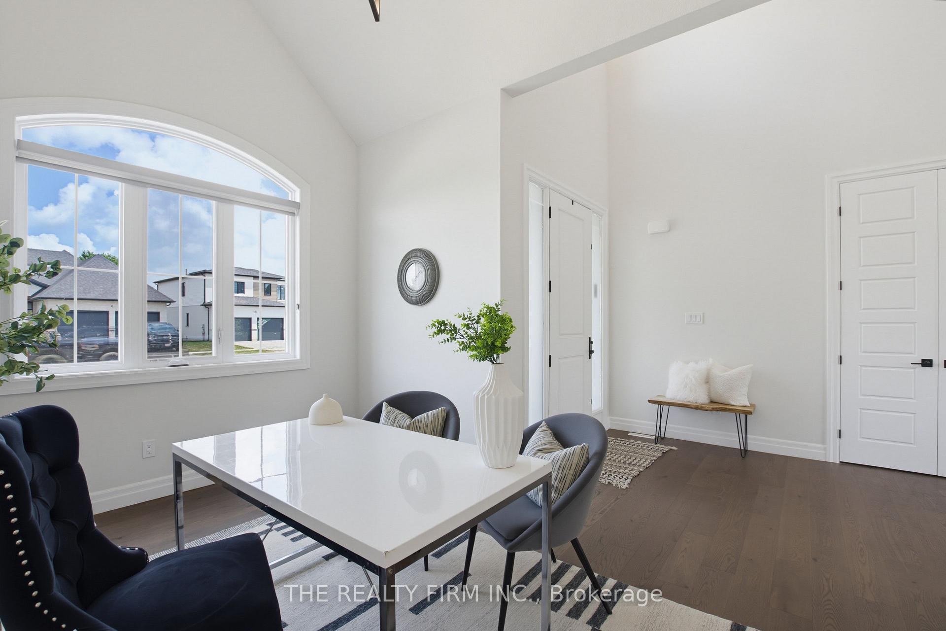 Photo 5 of 7 Aspen Circle, Thames Centre, Rural Thames Centre — HOMEH