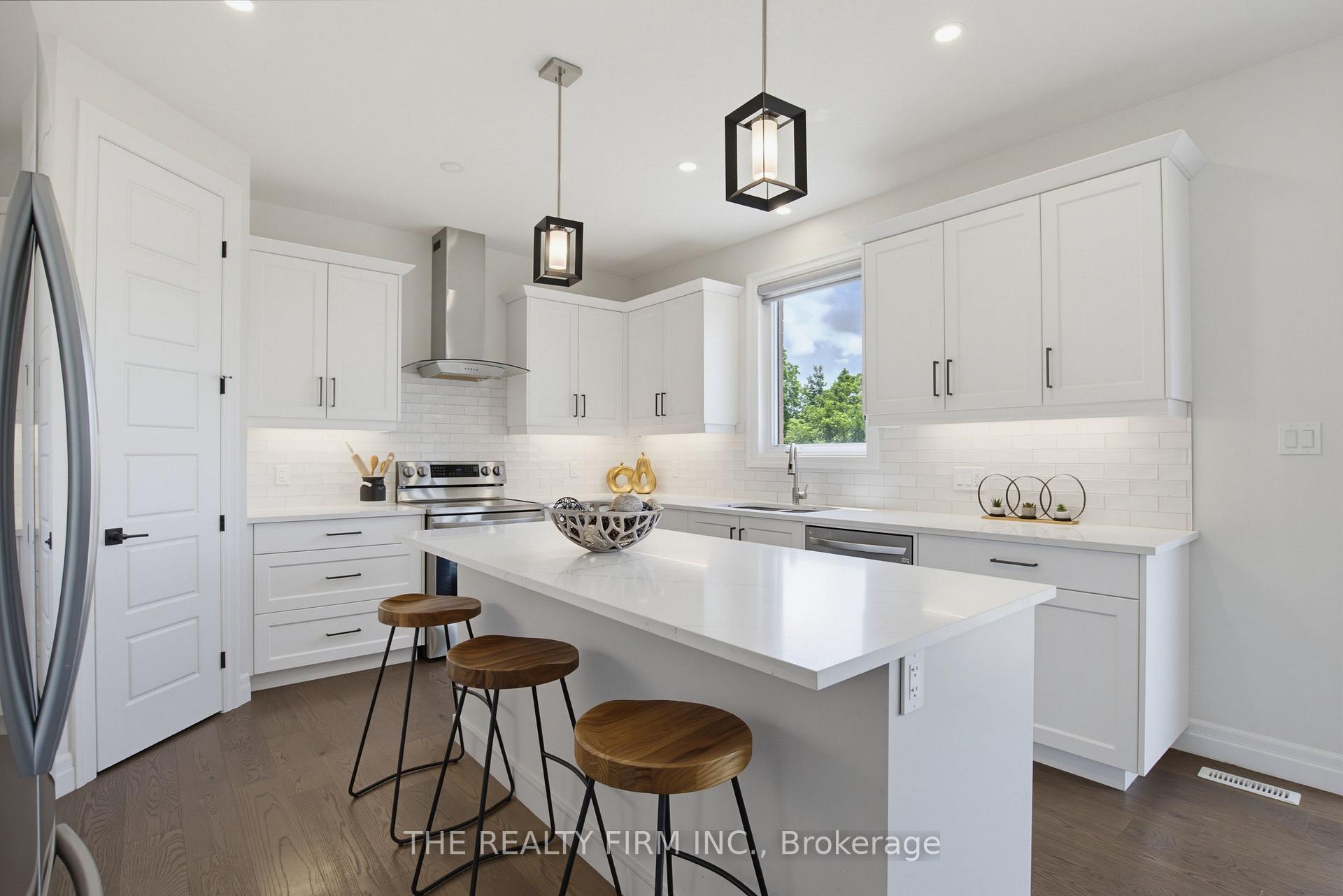 Photo 14 of 7 Aspen Circle, Thames Centre, Rural Thames Centre — HOMEH