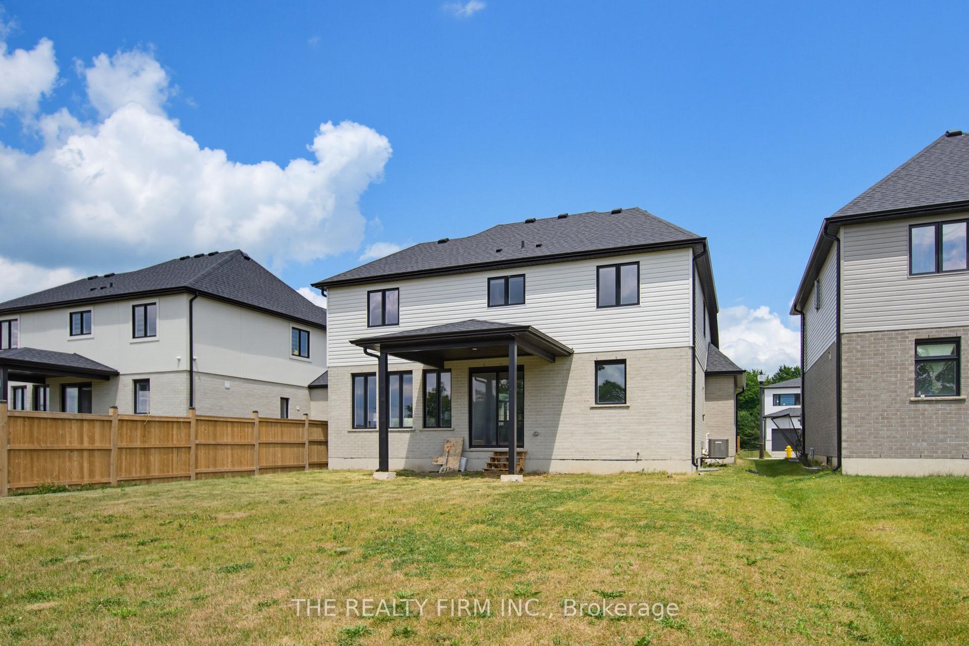 Photo 41 of 7 Aspen Circle, Thames Centre, Rural Thames Centre — HOMEH