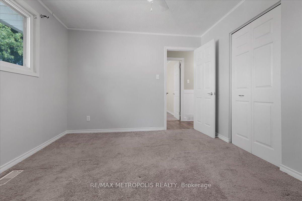 Photo 17 of Unit Main, 23 Silver Aspen Crescent, Kitchener, Forest Heights — HOMEH