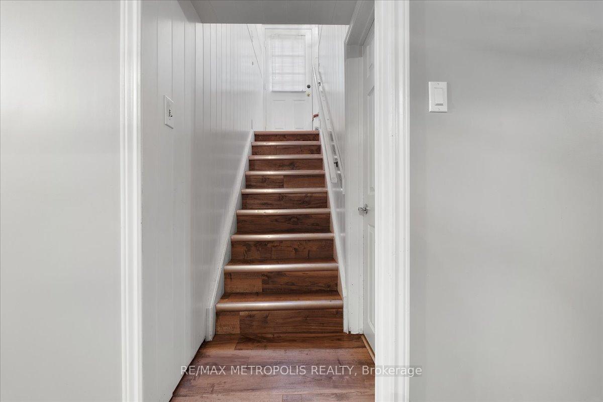 Photo 25 of Unit Main, 23 Silver Aspen Crescent, Kitchener, Forest Heights — HOMEH