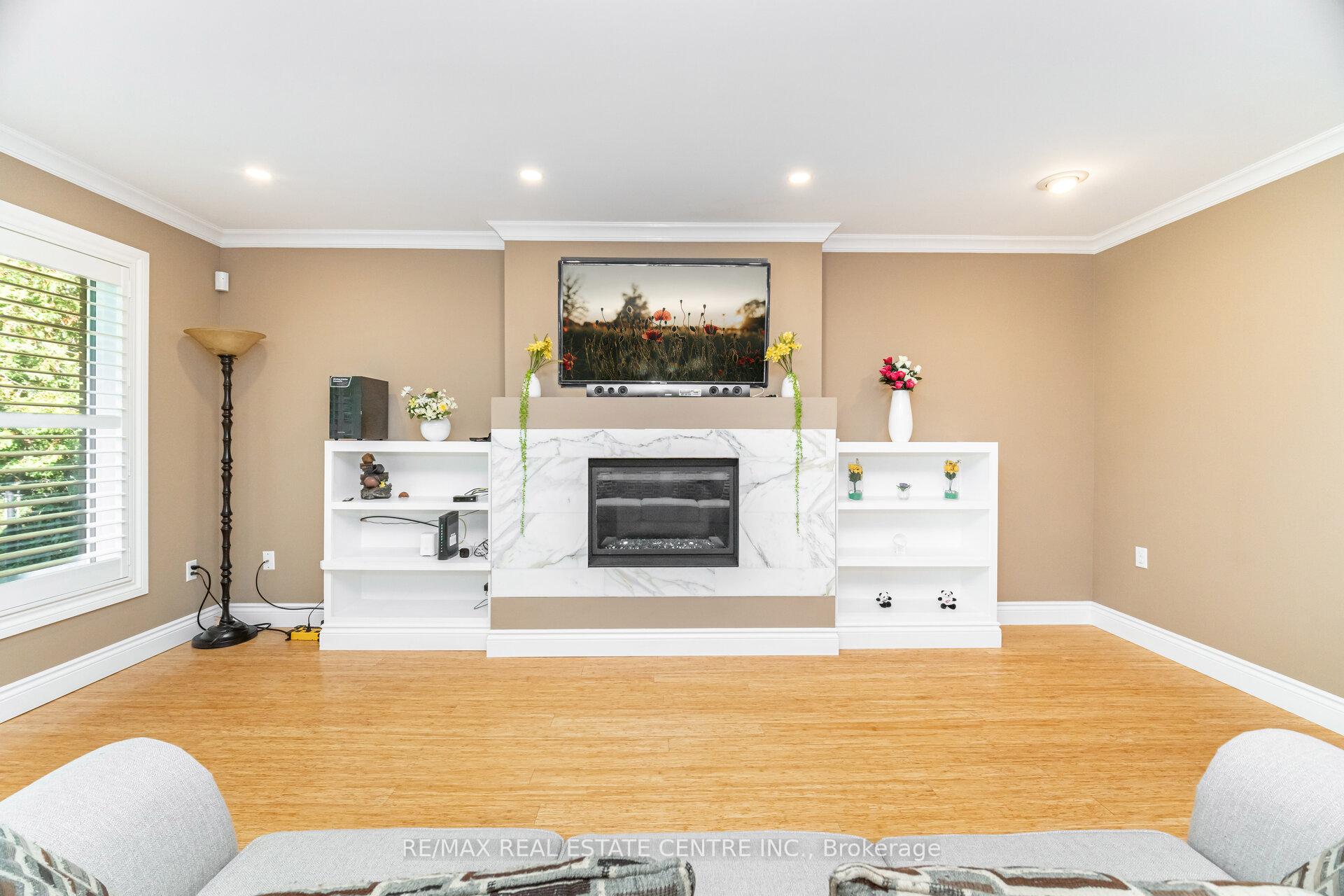 Photo 14 of 327 Cavendish Drive, Hamilton, Ancaster — HOMEH