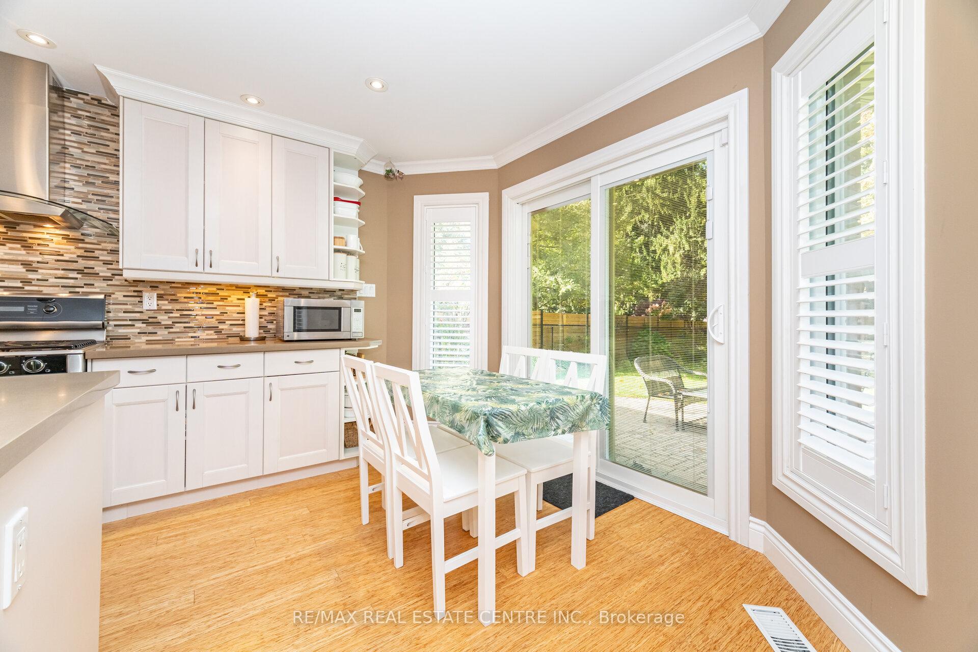 Photo 15 of 327 Cavendish Drive, Hamilton, Ancaster — HOMEH