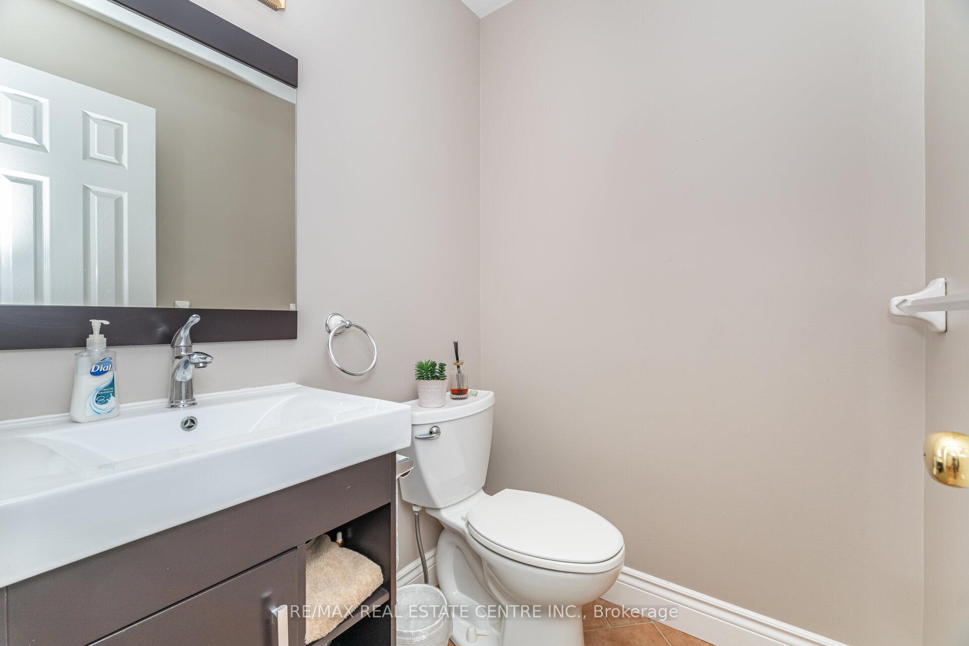 Photo 22 of 327 Cavendish Drive, Hamilton, Ancaster — HOMEH