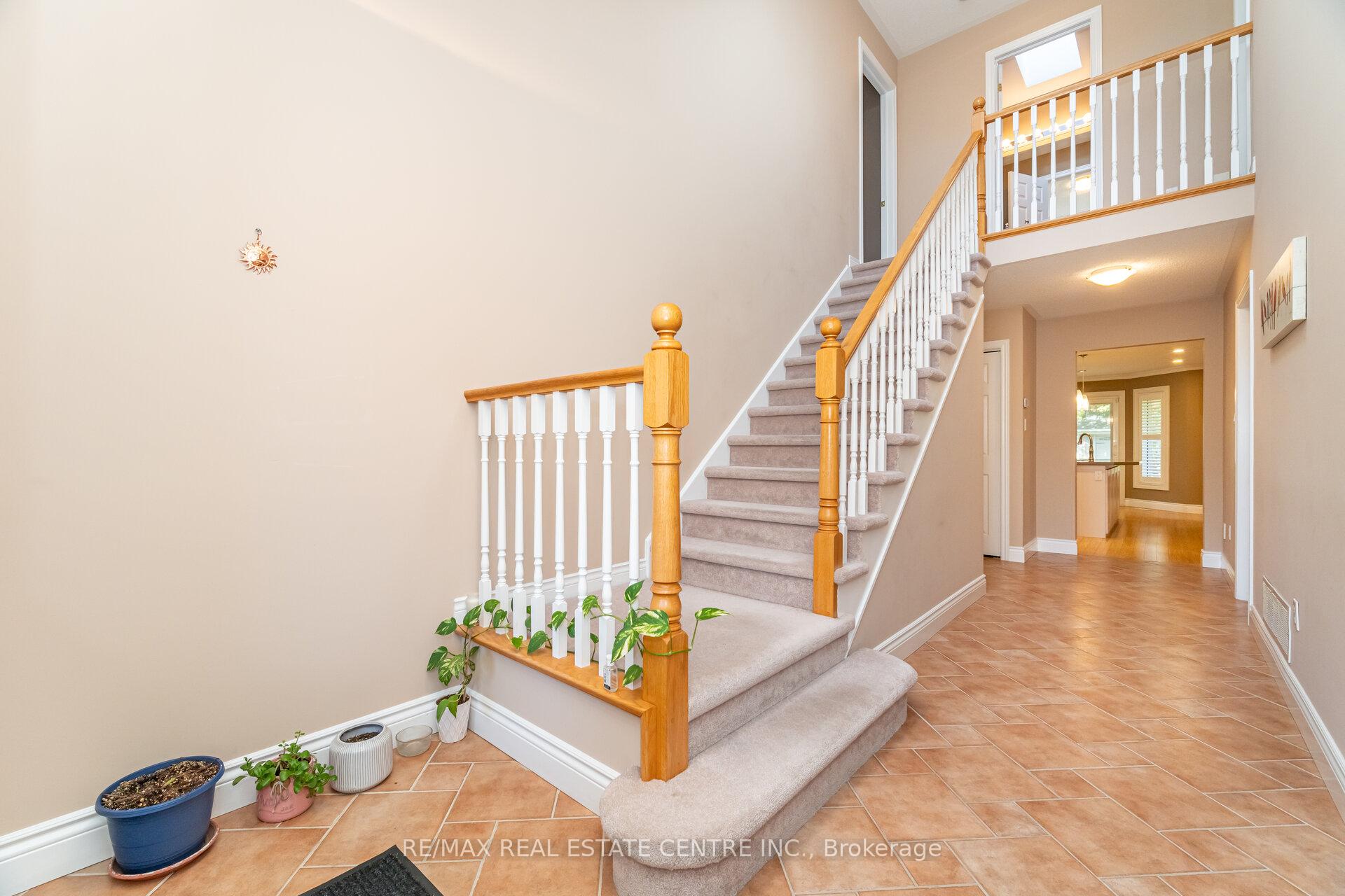 Photo 27 of 327 Cavendish Drive, Hamilton, Ancaster — HOMEH