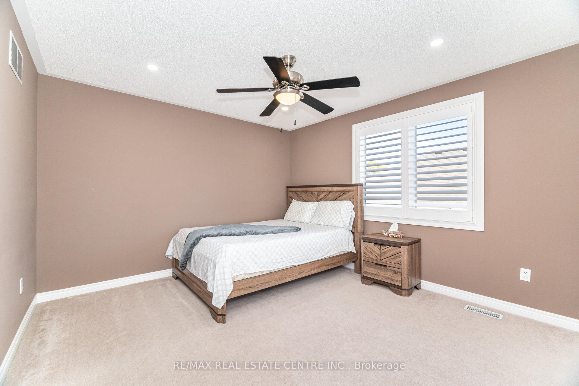 Photo 30 of 327 Cavendish Drive, Hamilton, Ancaster — HOMEH