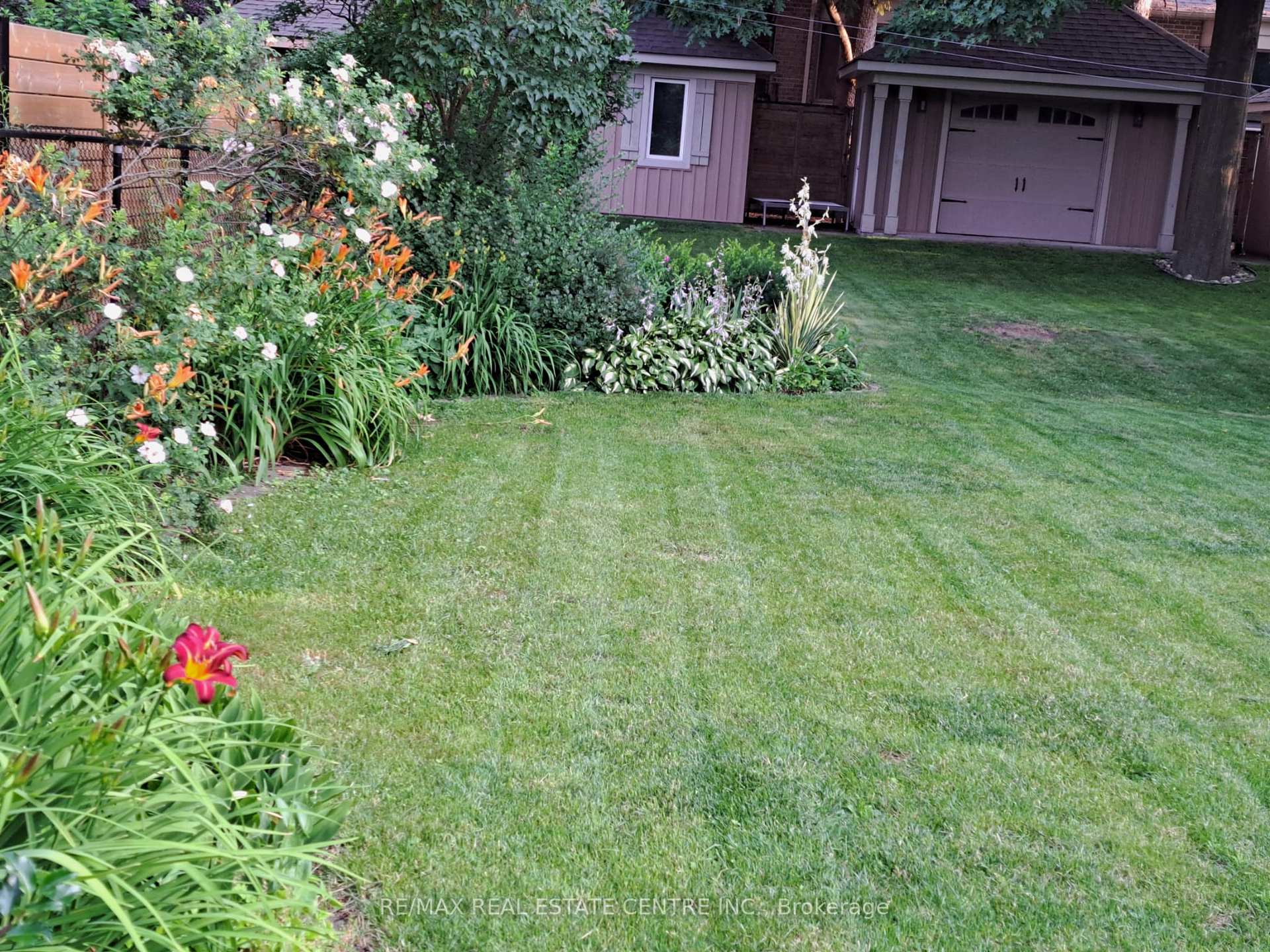 Photo 49 of 327 Cavendish Drive, Hamilton, Ancaster — HOMEH