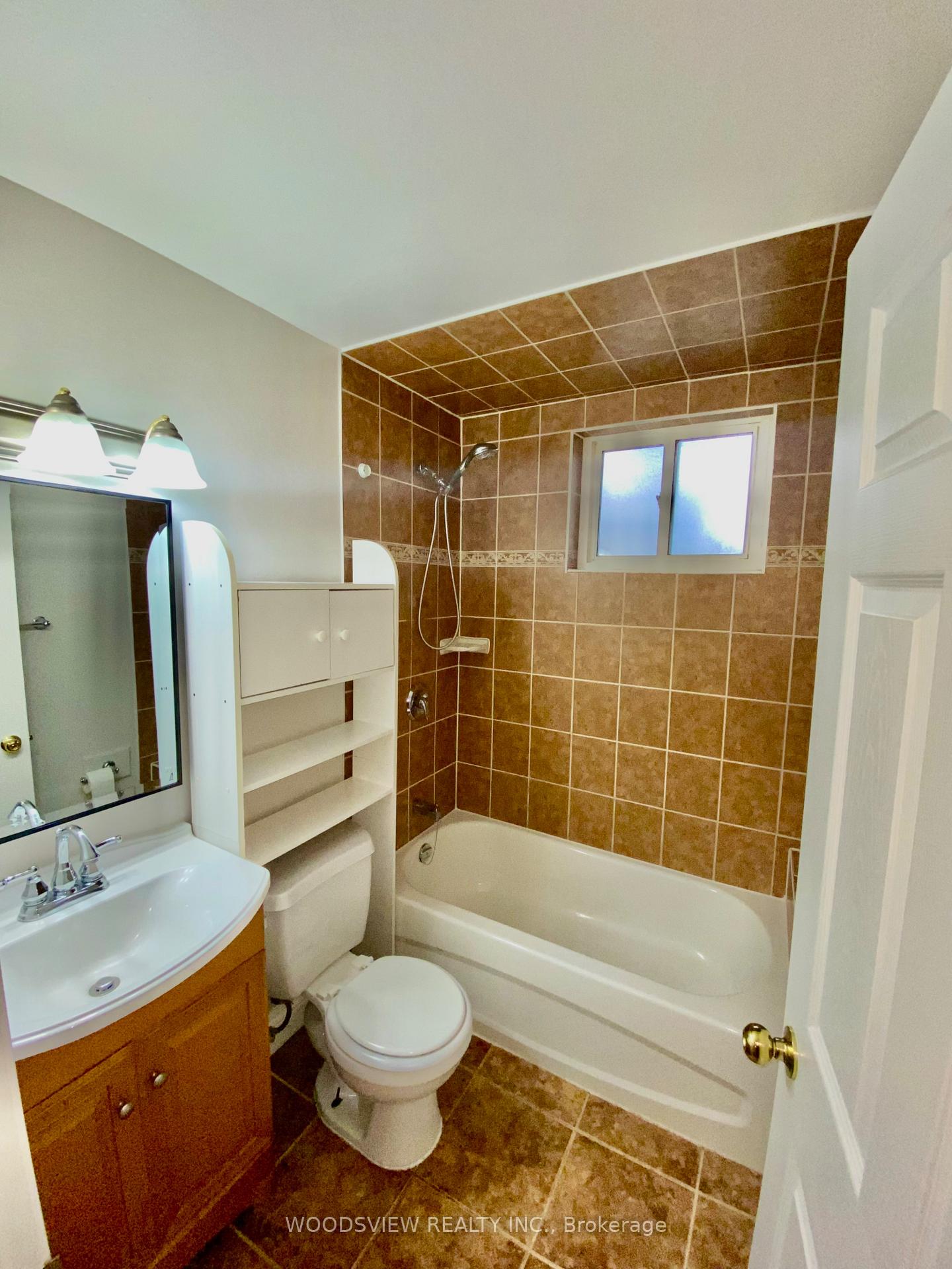 Photo 21 of Unit 3, 17 Washington Street, Markham, Old Markham Village — HOMEH