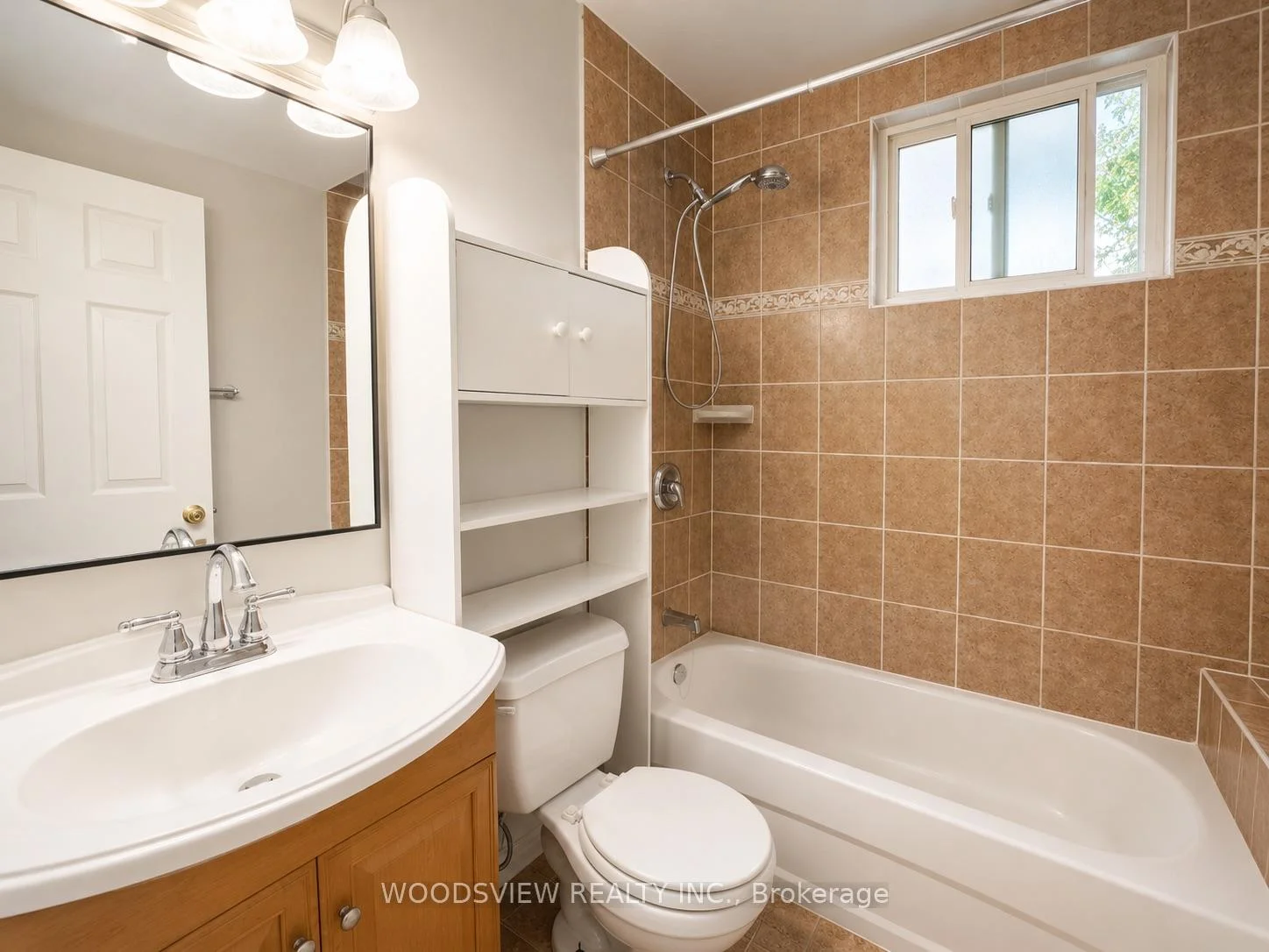 Photo 16 of Unit 3, 17 Washington Street, Markham, Old Markham Village — HOMEH